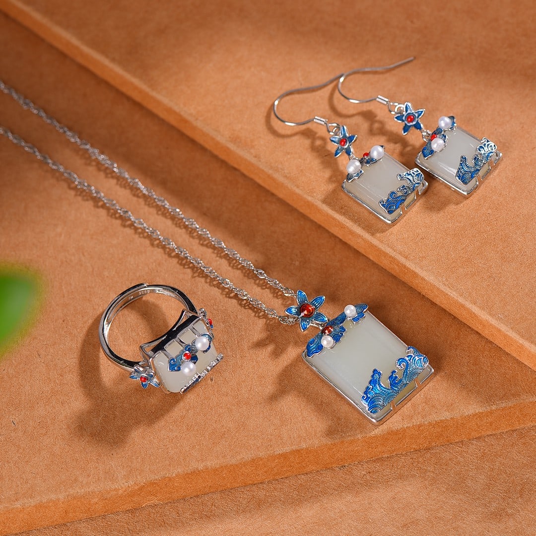 A Set of Exquisite Silver-Inlaid Hotan Jade Jewelry: A Set of Exquisite Silver-Inlaid Hotan Jade Jewelry,Size:0.6inx0.8in,0.4inx0.5in,0.4inx0.5in 一套银镶嵌和田玉配饰