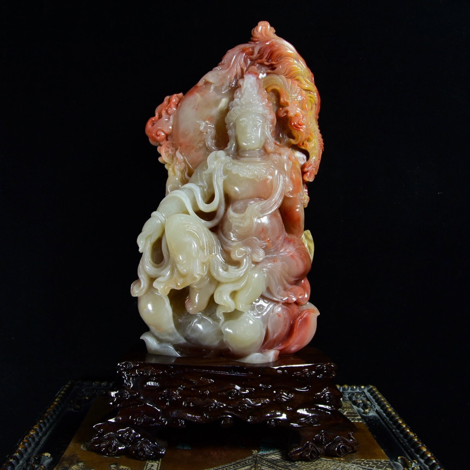 A Rare Shoushan Stone Statue of Avalokitesvara Ornament - 2