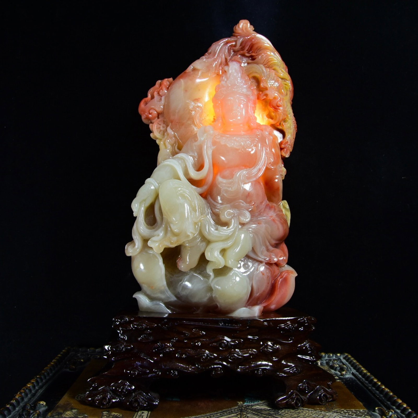 A Rare Shoushan Stone Statue of Avalokitesvara Ornament - 5