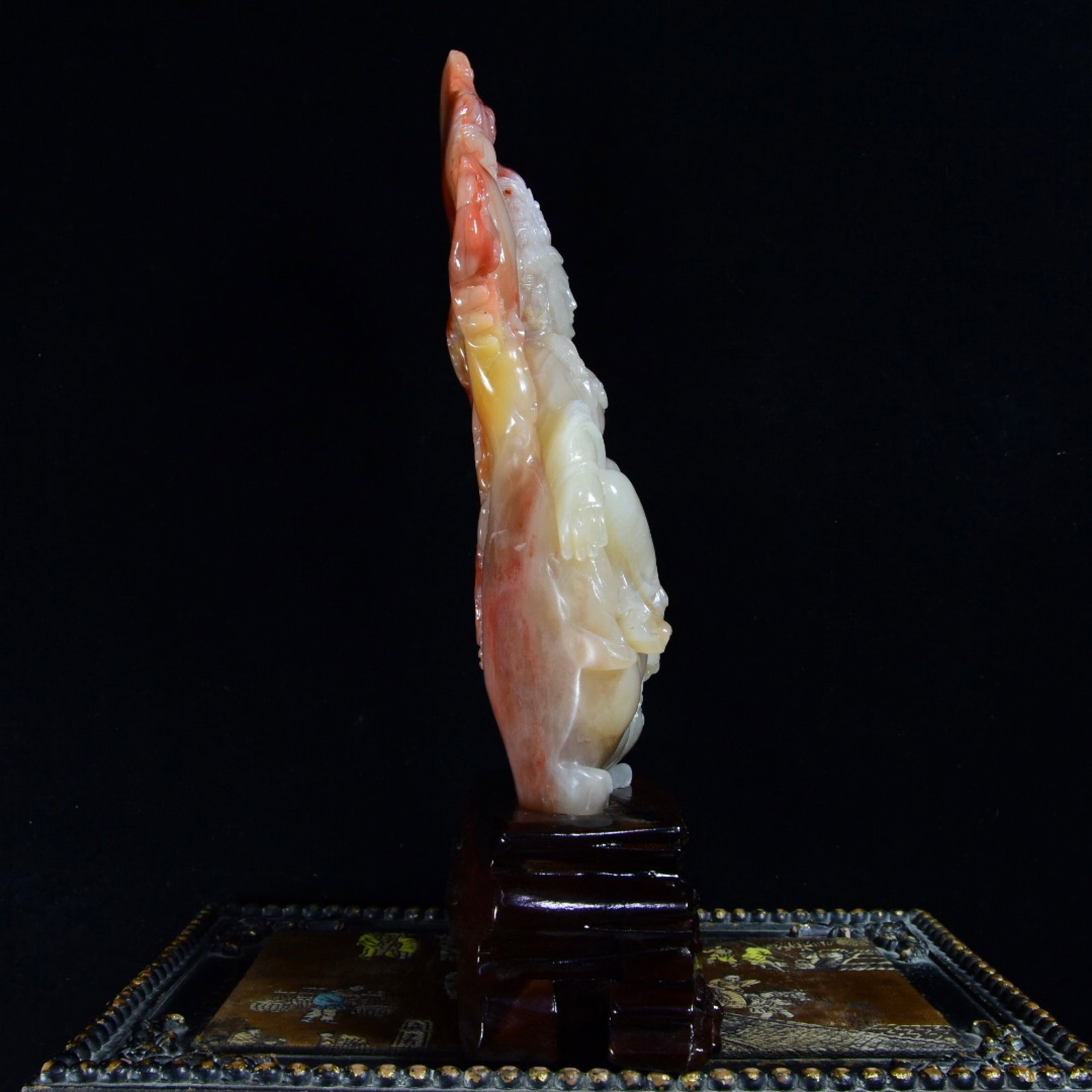 A Rare Shoushan Stone Statue of Avalokitesvara Ornament - 8