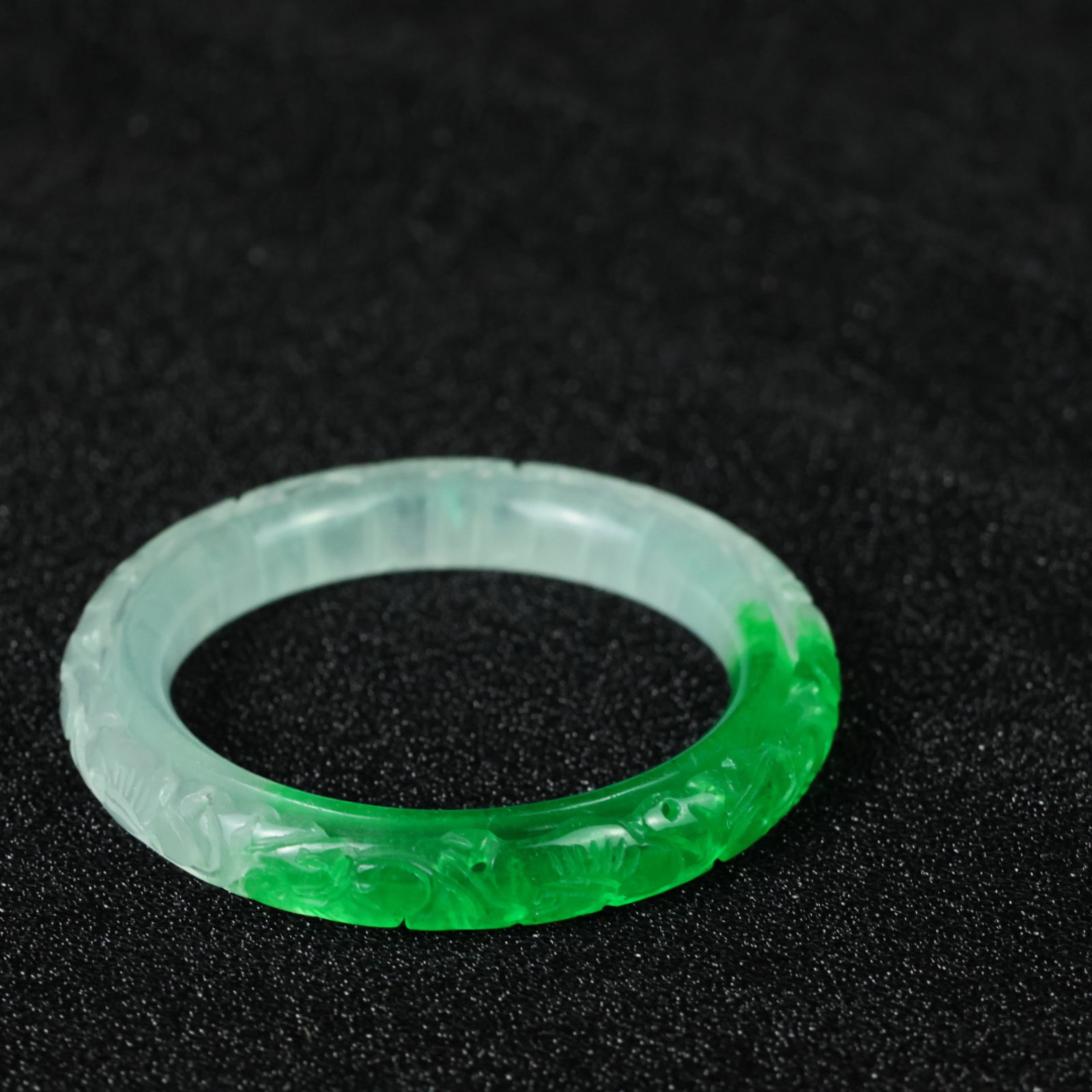 An Exquisite Jadeite Bracelets - 6
