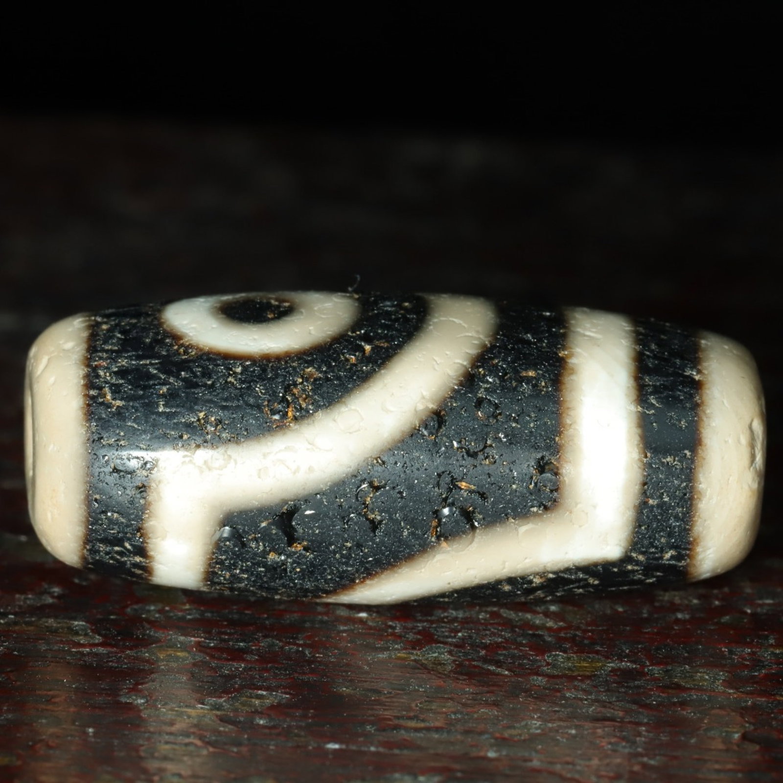 An Exquisite Two Eyes Dzi Bead Pendant - 6