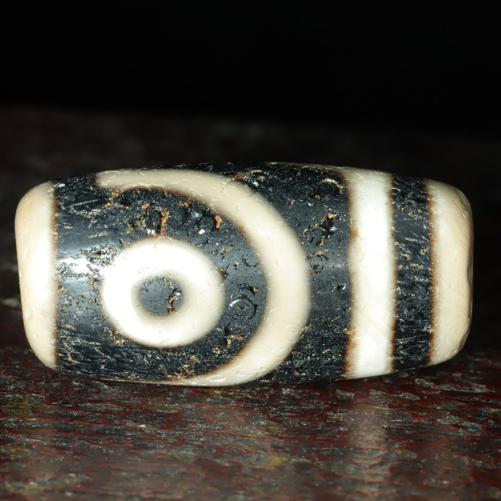 An Exquisite Two Eyes Dzi Bead Pendant - 7