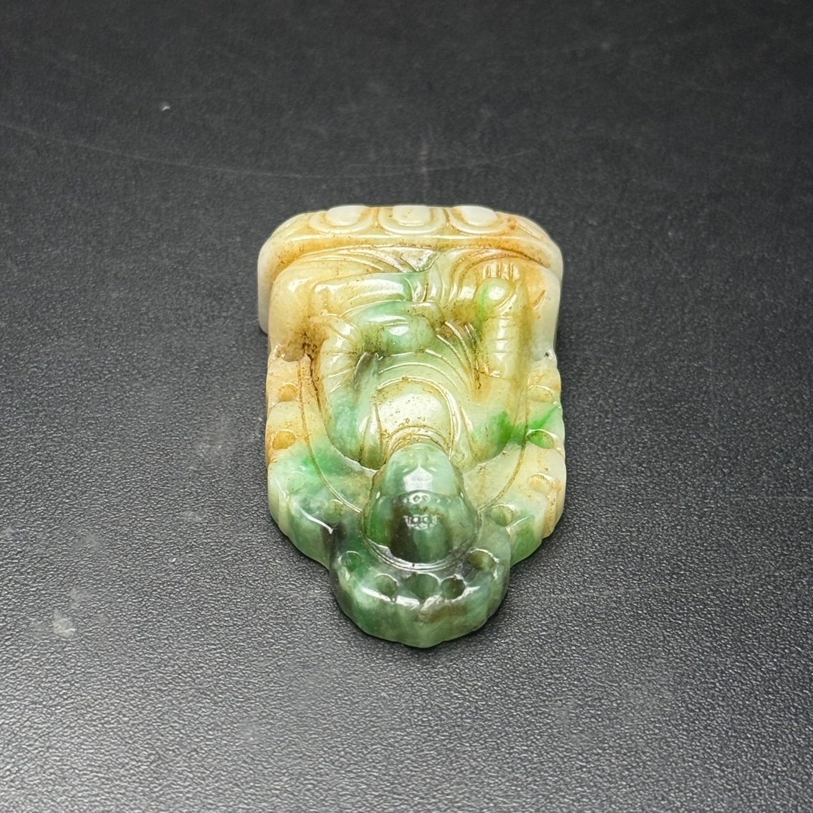 An Exquisite Jadeite Buddha Statue Pattern Pendant - 5