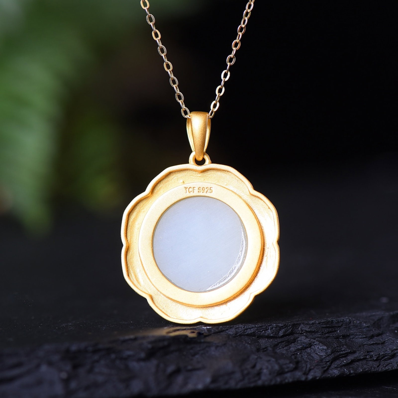 An Exquisite Sterling Silver-Gold Plated Inlaid White Jade Pendant - 5