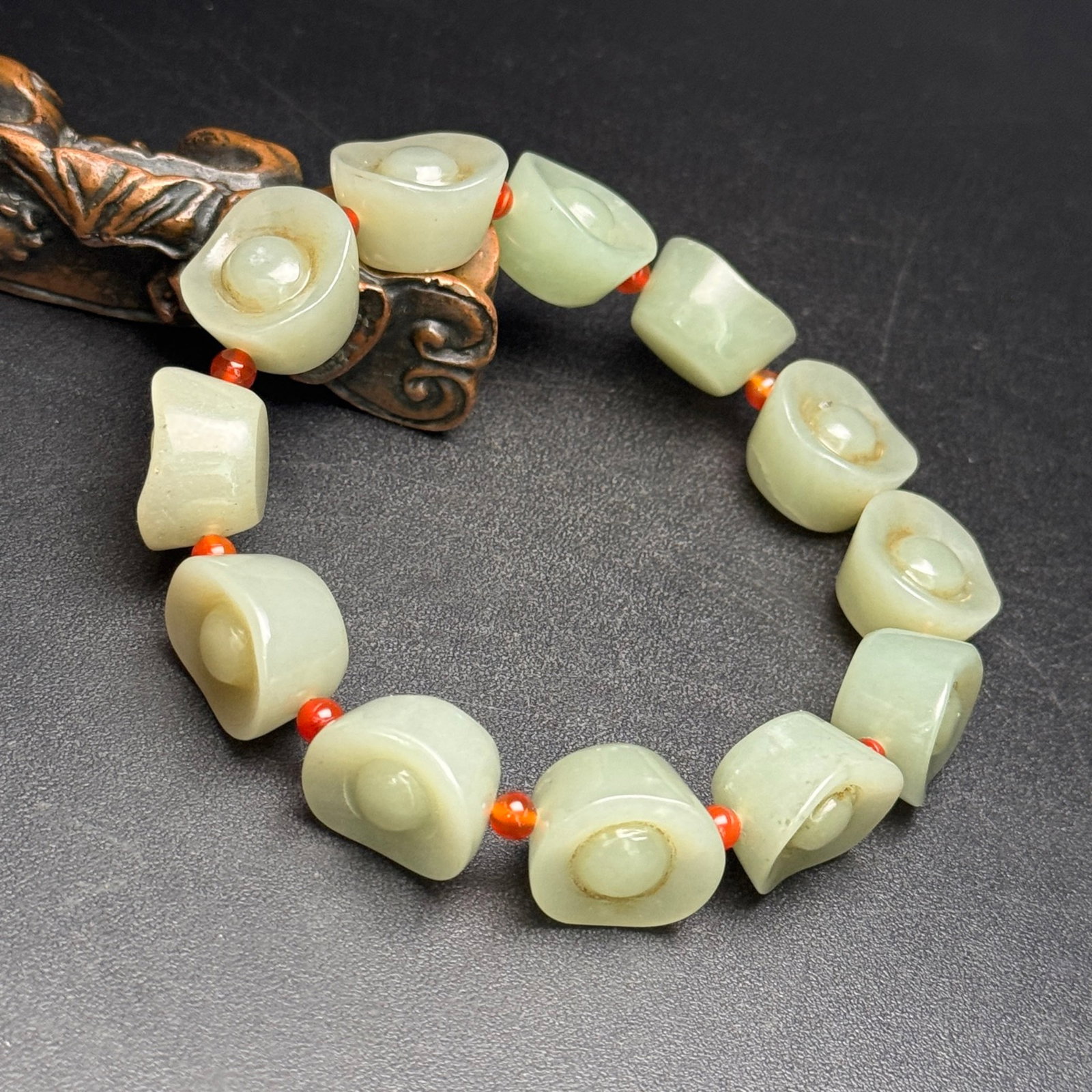 An Exquisite White Jade Ingot Bracelets - 3