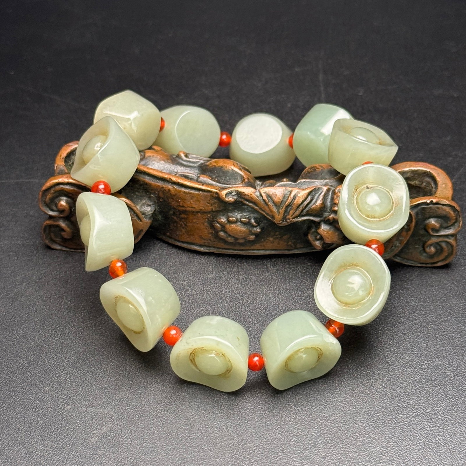 An Exquisite White Jade Ingot Bracelets - 5
