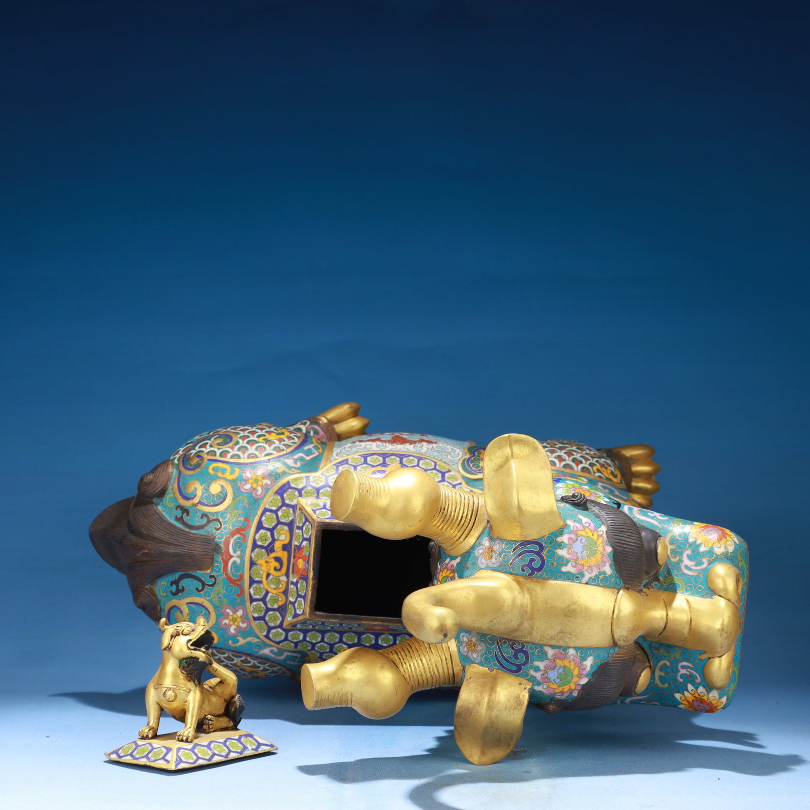 A Pair of Exquisite Cloisonne Lotus Pattern Kylin Ornament - 8