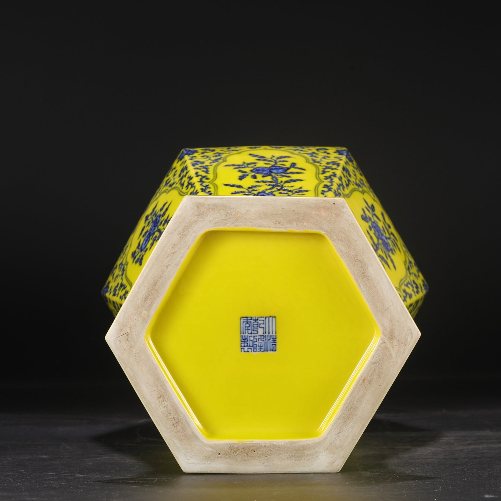 A Huge Yellow Ground Blue and White Flower and Fruit Pattern Vase - 9