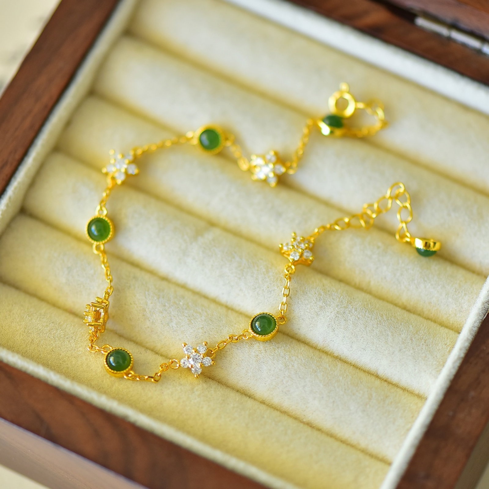 An Exquisite Sterling Silver-Gold Plated Inlaid Jasper Bracelets,Inlaid Diamond - 3