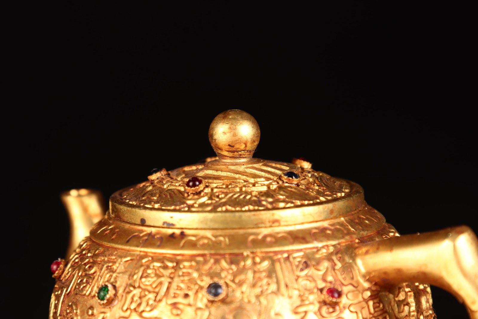 An Exquisite Gilt Bronze Fu-Character Pattern Teapot,Inlaid Gems - 6