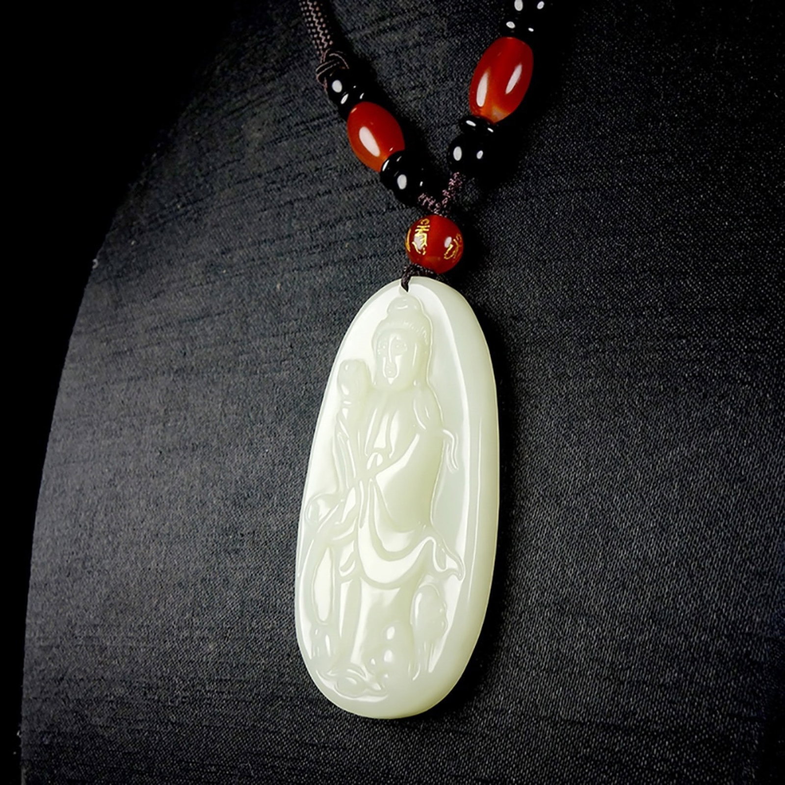 An Exquisite White Jade Statue of Avalokitesvara Pendant - 5