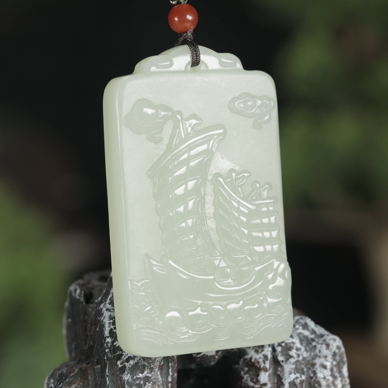 An Exquisite White Jade Auspicious Cloud and Boat Pattern Pendant - 3