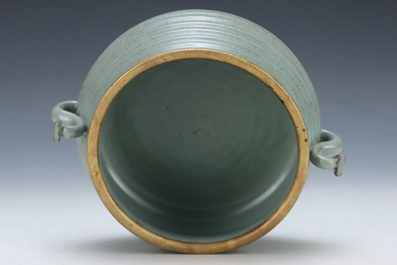 An Exquisite Ru yao Sky Blue Glazed Cover with Gold Ruyi-Ears Censer,with an Imperial Poem by Emp... - 6