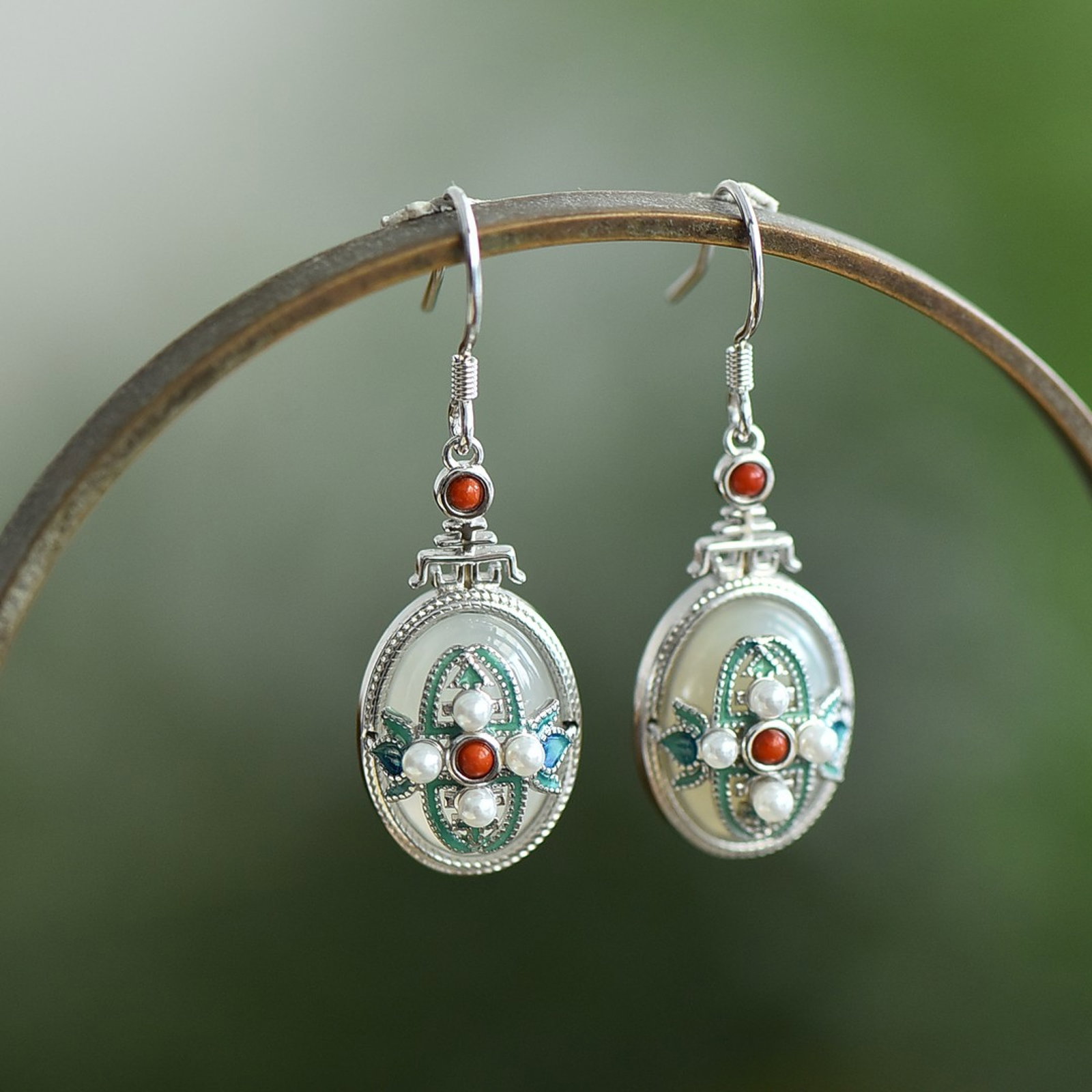 A Pair of Exquisite Sterling Silver-Gold Plated Inlaid White Jade Earrings,Inlaid Pearls - 4