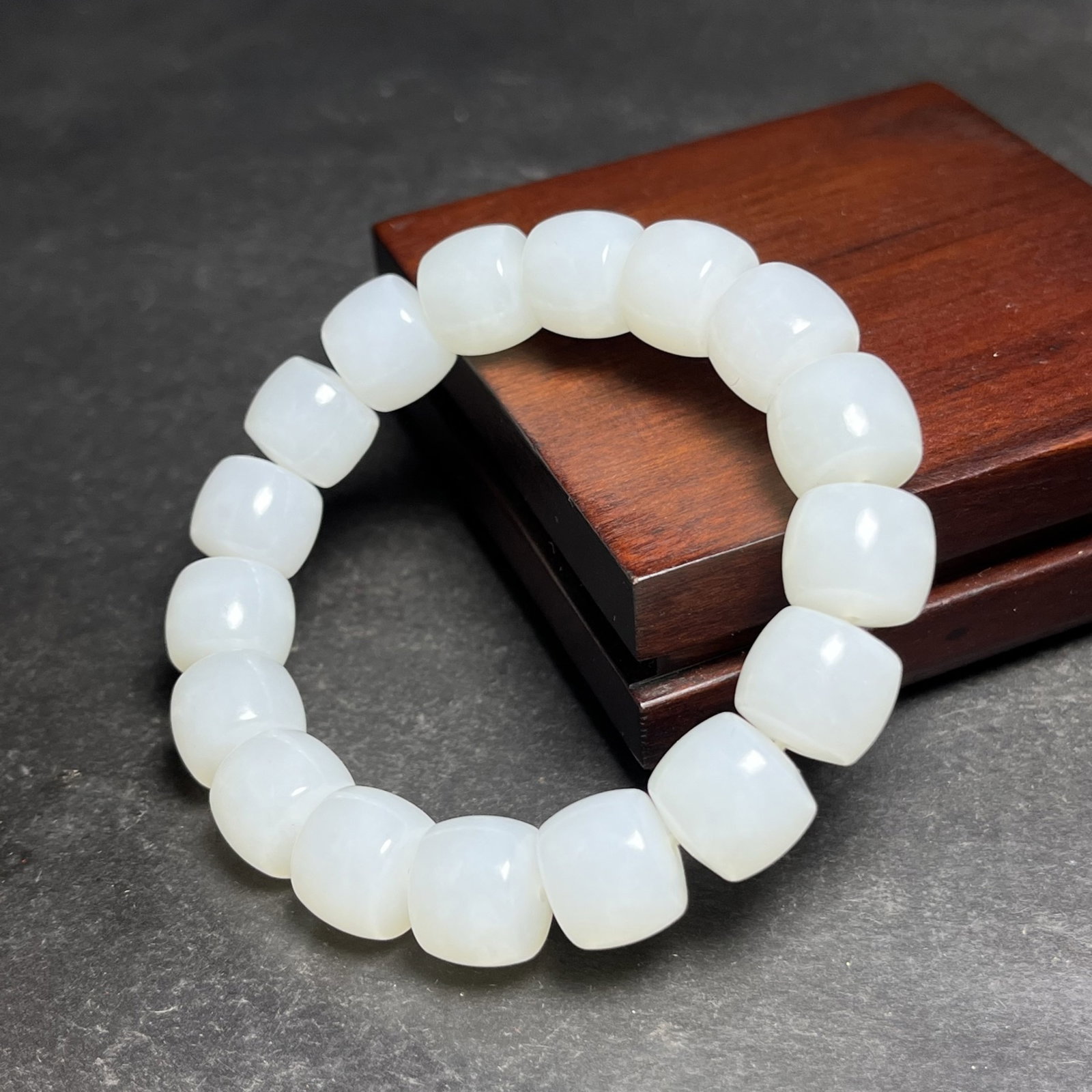 An Exquisite White Jade Bracelets - 6