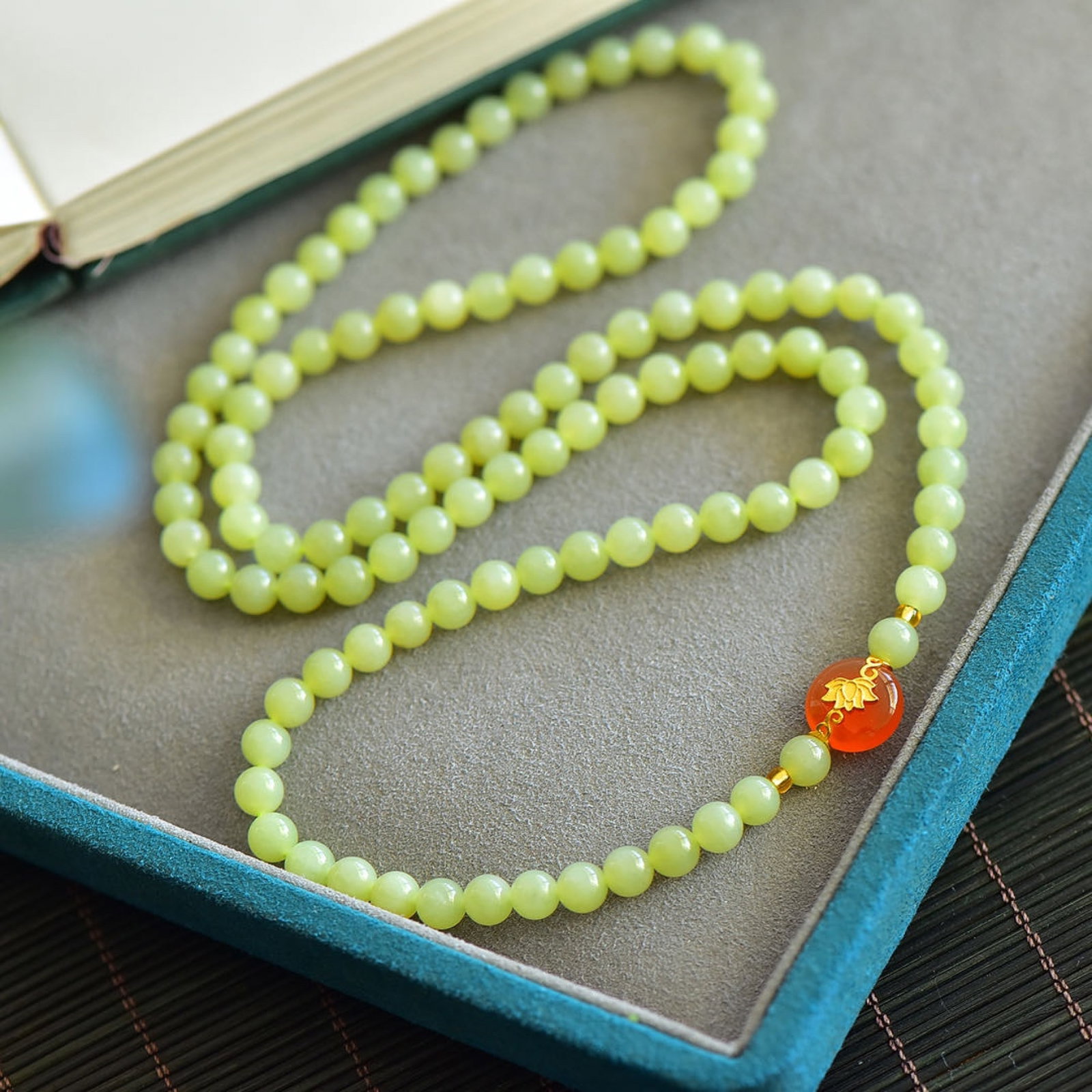 An Exquisite Yellow Jade Bracelets - 3