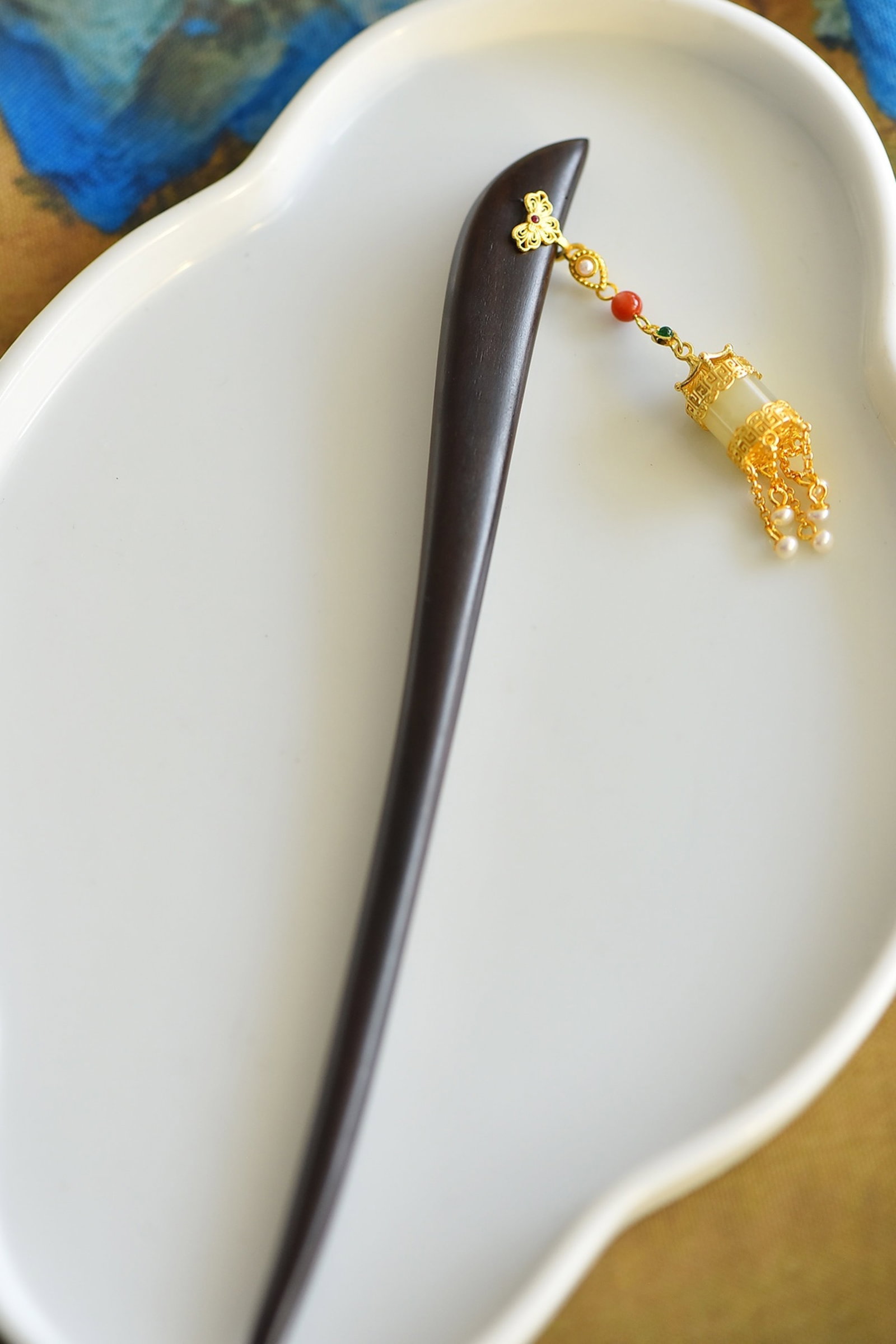 An Exquisite Sterling Silver-Gold Plated Inlaid White Jade Ebony Hairpin - 2