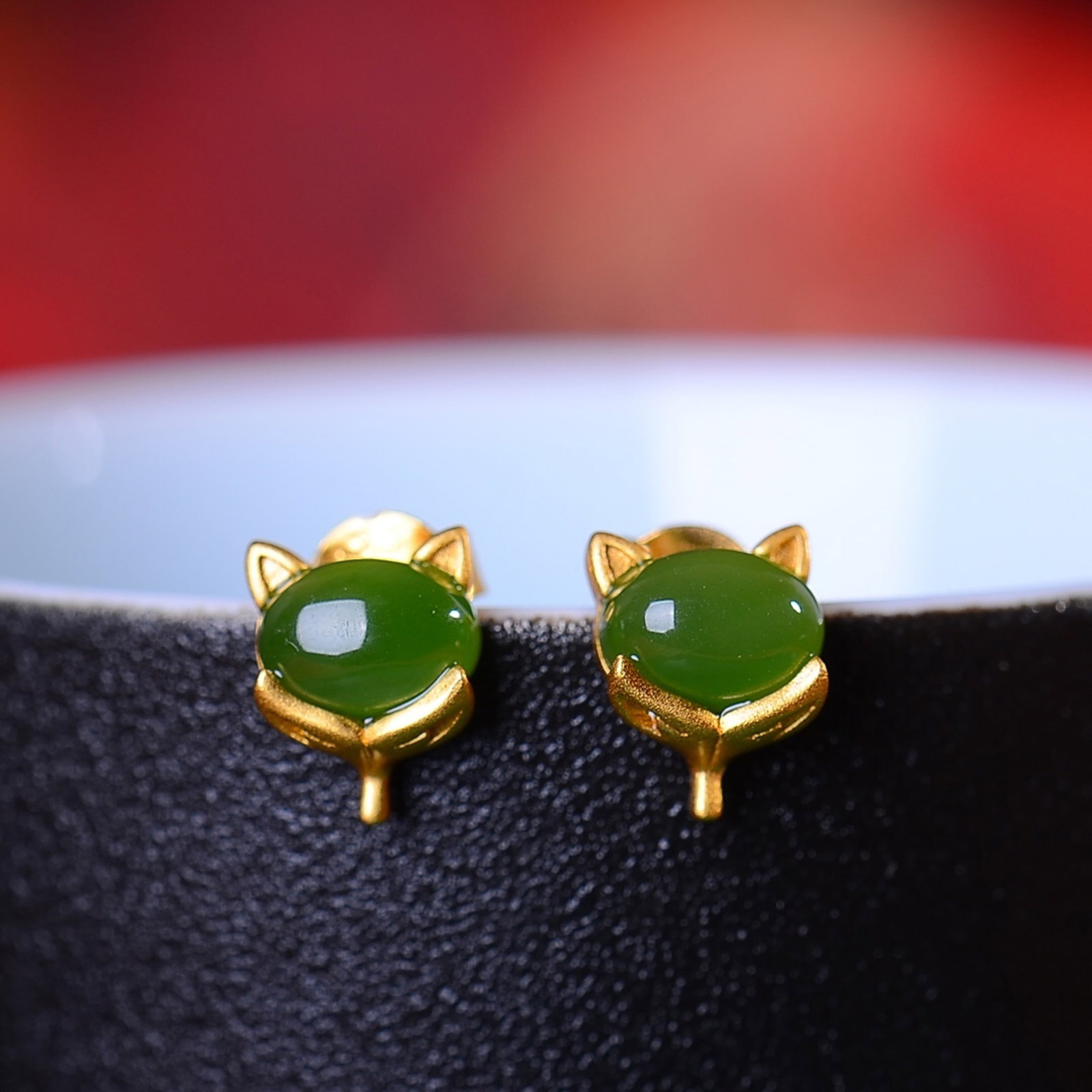 A Pair of Exquisite Sterling Silver-Gold Plated Inlaid Jasper Earrings - 3
