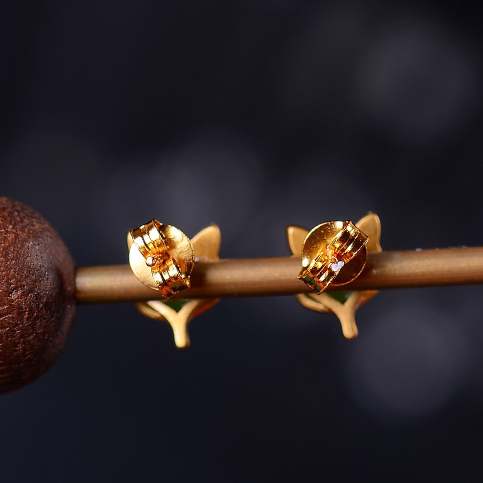 A Pair of Exquisite Sterling Silver-Gold Plated Inlaid Jasper Earrings - 6
