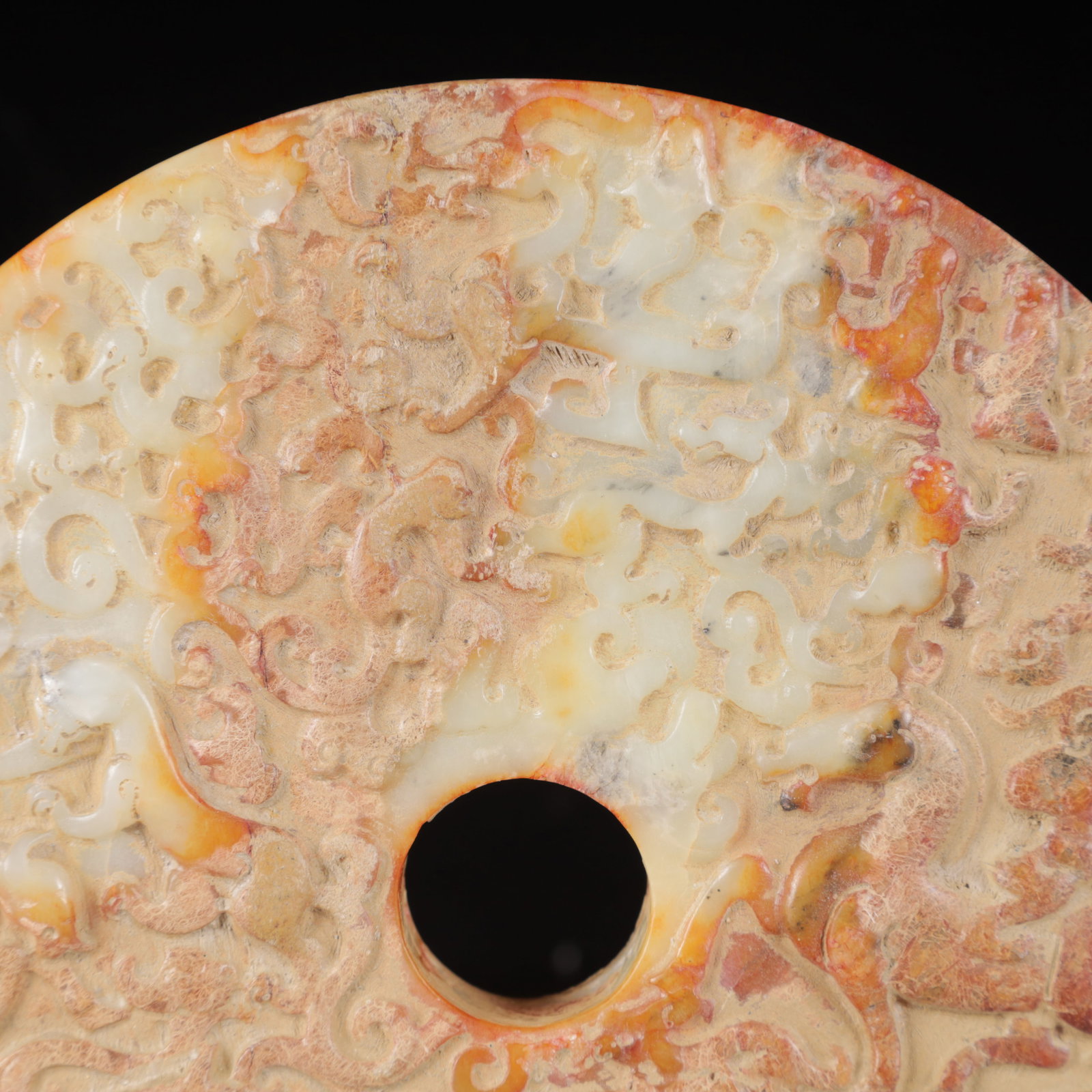 An Exquisite White Jade Hunting Pattern Jade Pendant,with Poem - 2