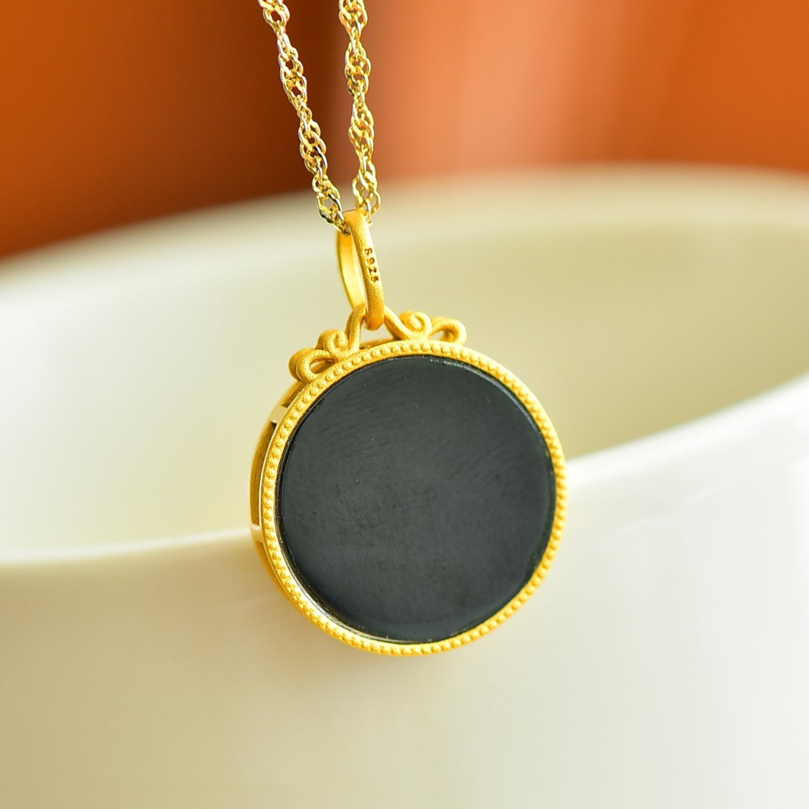An Exquisite Sterling Silver-Gold Plated Inlaid Black Jade Pendant - 5