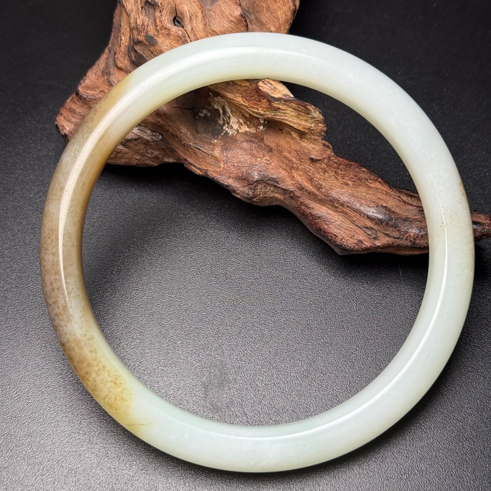 An Exquisite White Jade Bracelets - 2