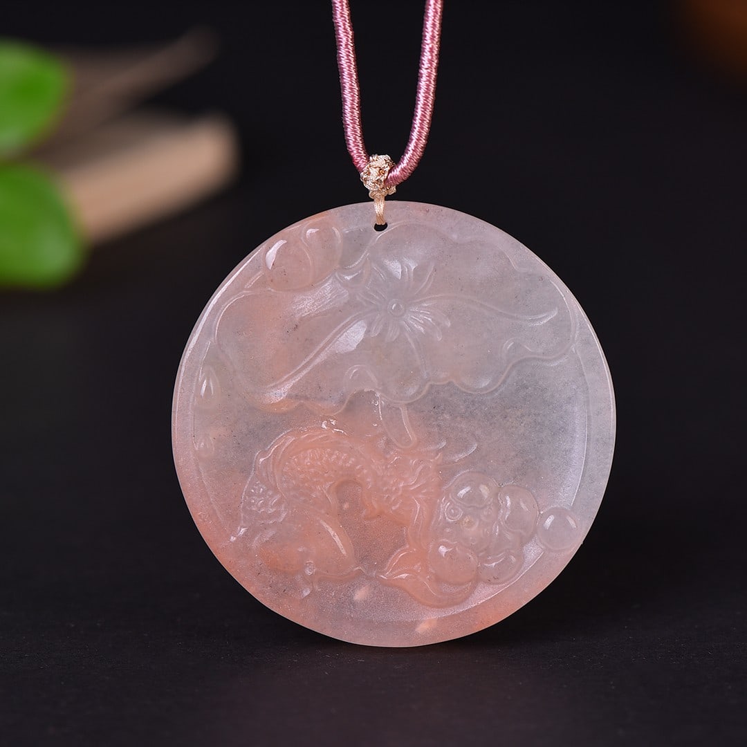 An Exquisite Jade Lotus and Fish Pattern Pendant - 4
