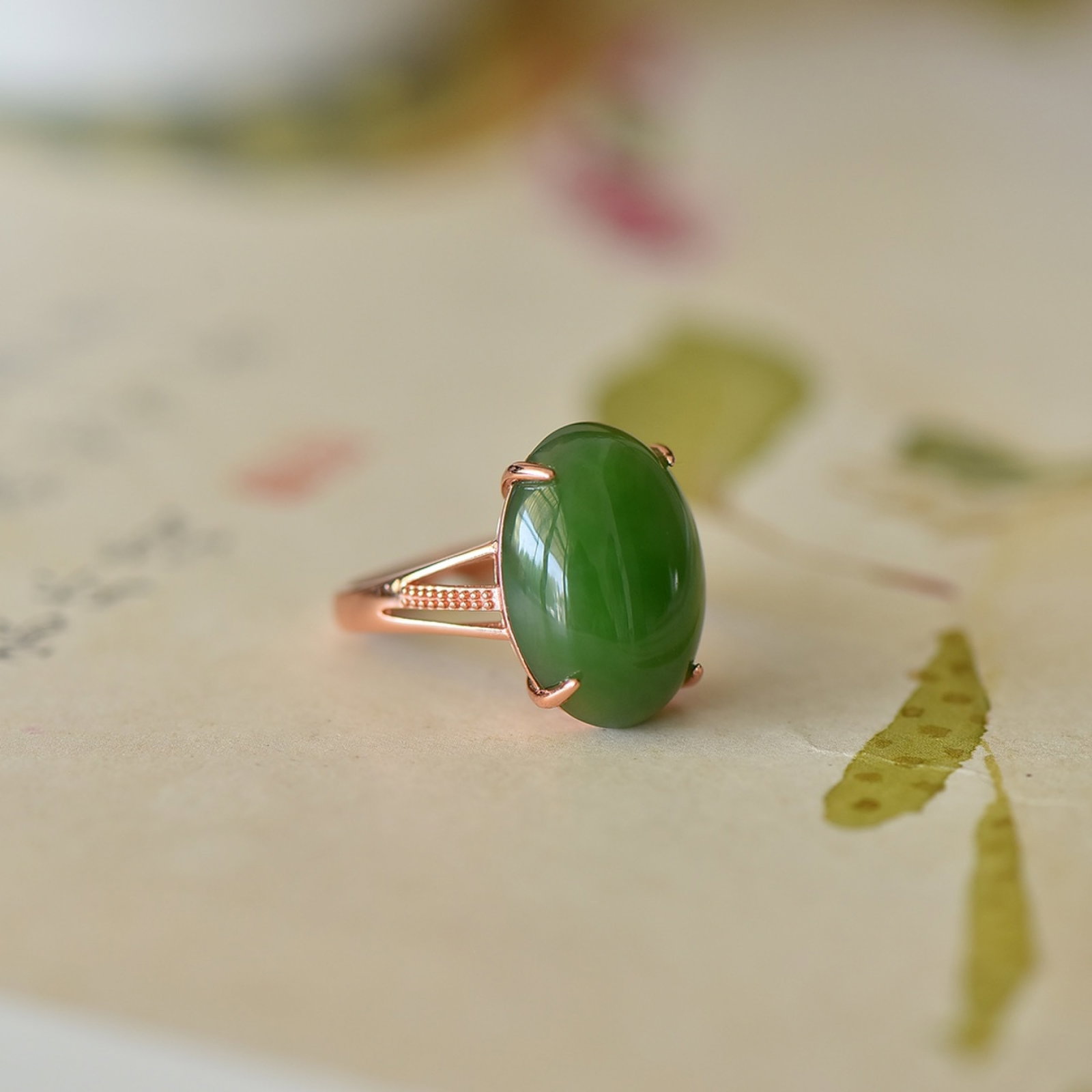 An Exquisite Sterling Silver-Gold Plated Inlaid Jasper Ring - 3