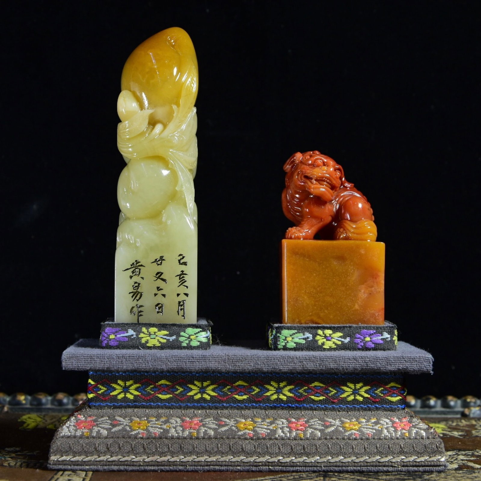 A Set of Fine Shoushan Stone Auspicious Beast Pattern Seals: Estimated Value:3600-7200 A Set of Fine Shoushan Stone Auspicious Beast Pattern Seals,Qing Dynasty,China,Huang Yi Mark,Size:5.4inx1inx1in,3.9inx1.2inx1.2in,Total Weight:232g