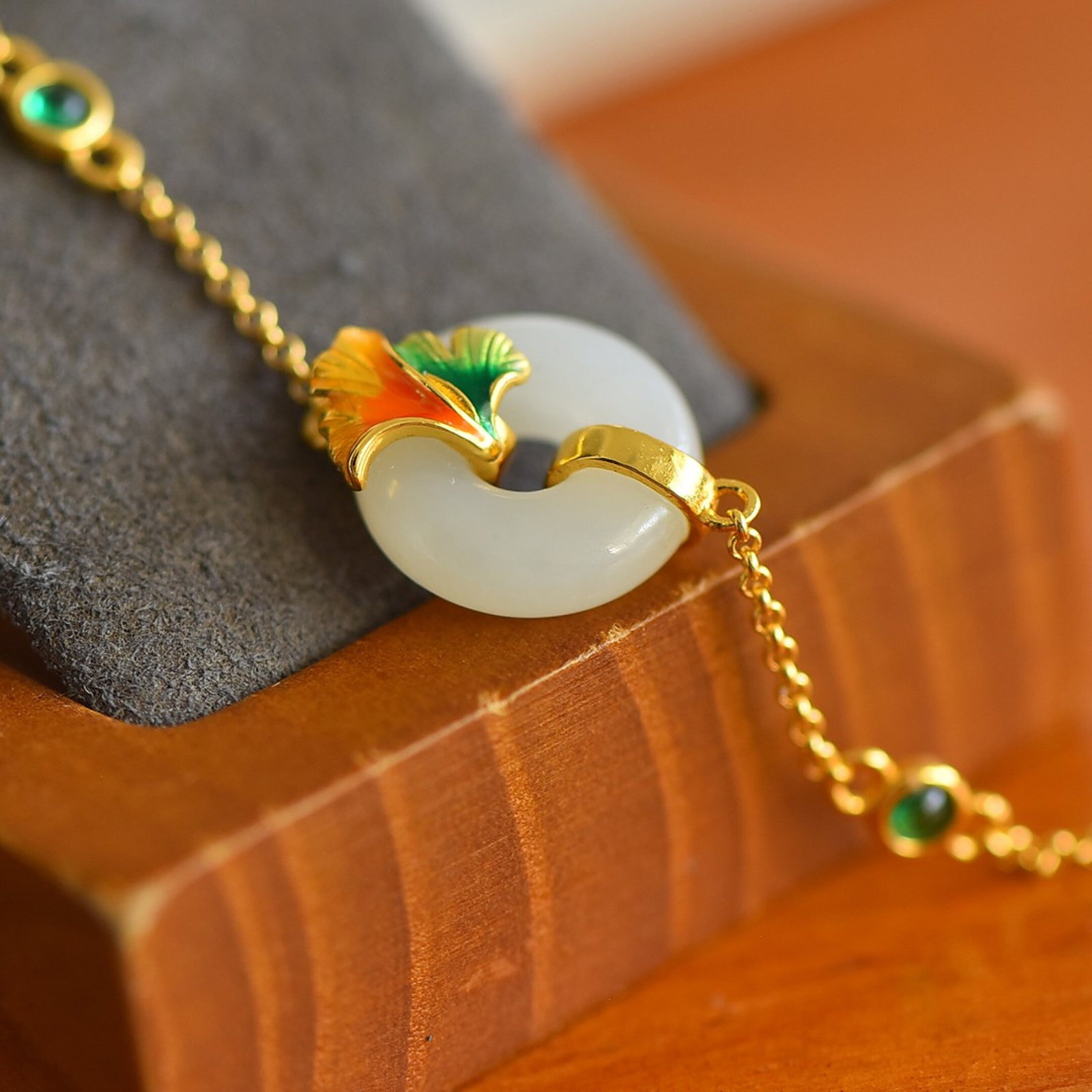 An Exquisite Sterling Silver-Gold Plated Inlaid White Jade Bracelet - 5