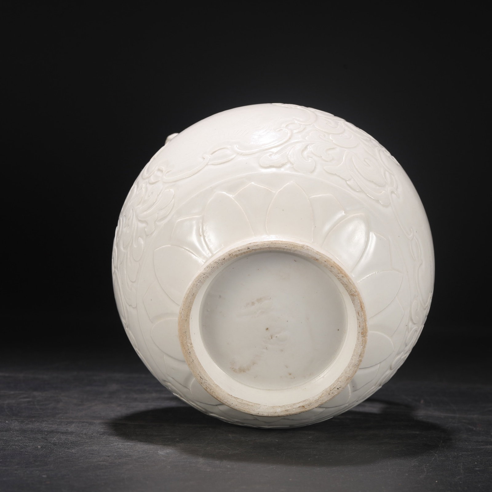 An Exquisite Ding yao White Glazed Flower Pattern Ewer - 8