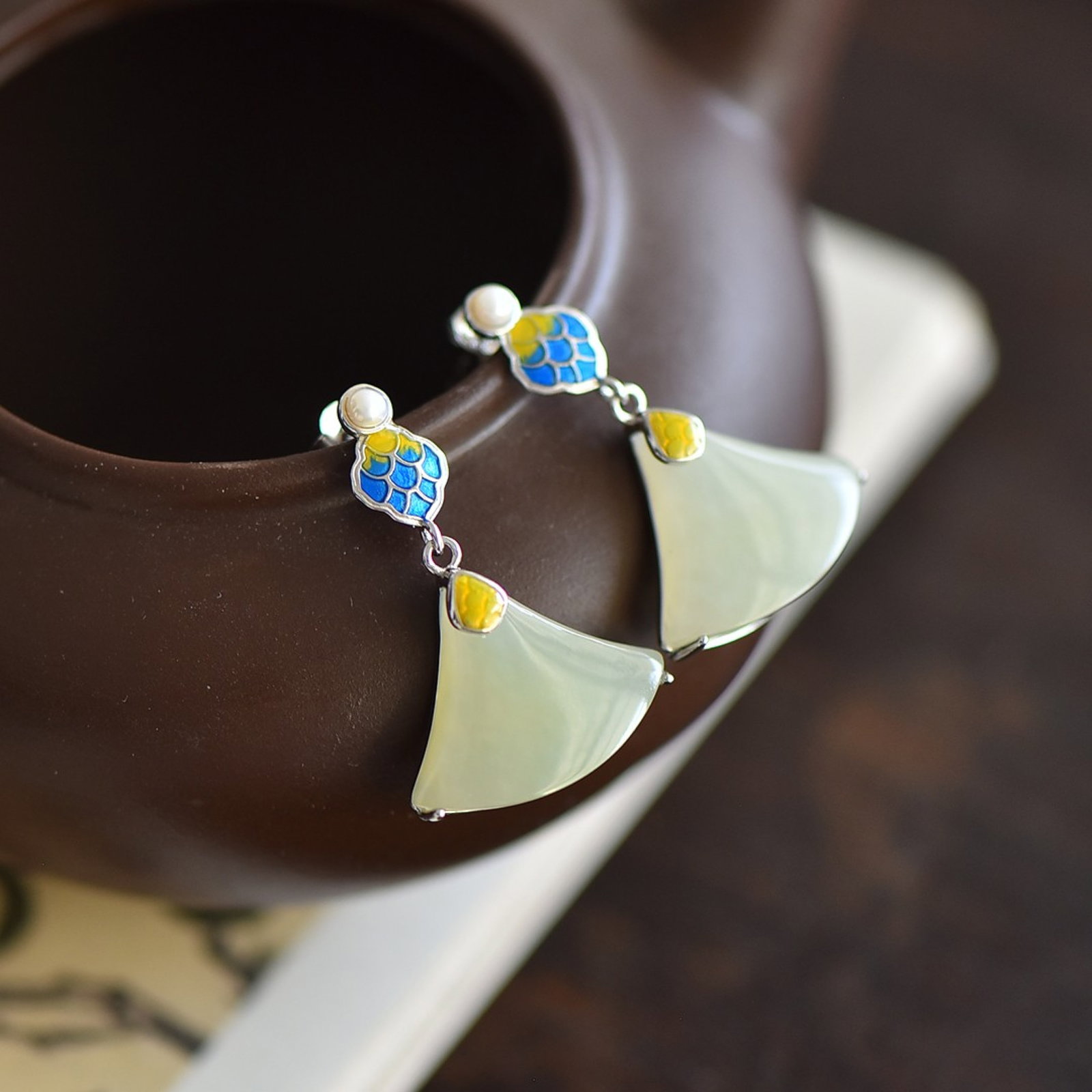 A Pair of Exquisite Sterling Silver Inlaid White Jade Earrings,Inlaid Pearls - 3