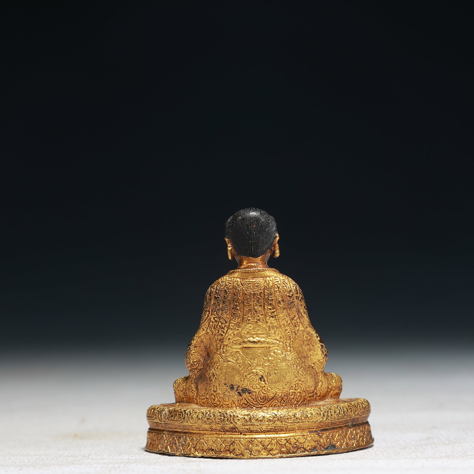 A Solemn Gilt Bronze Statue of Sakyamuni - 4
