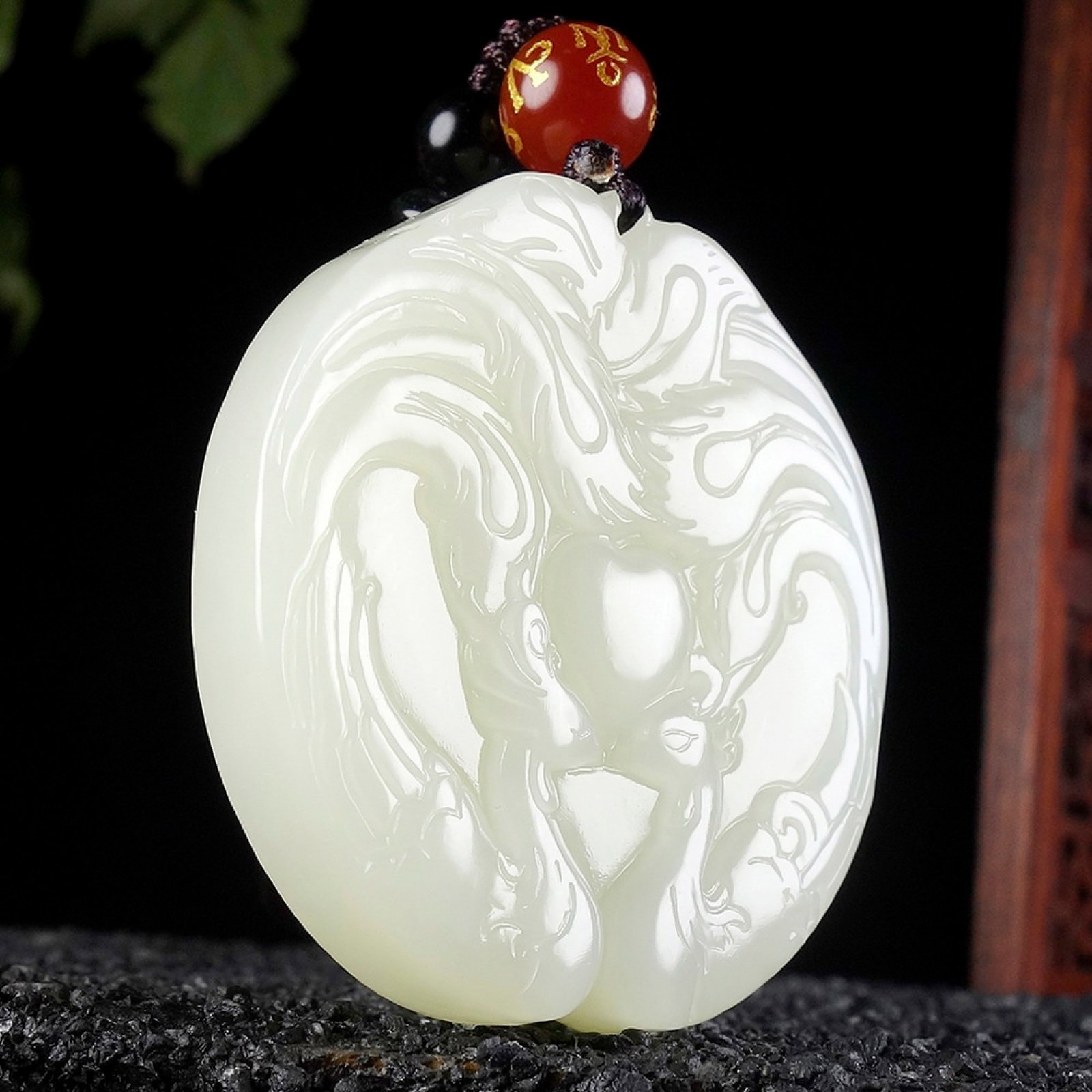An Exquisite White Jade Swan Pendant - 3