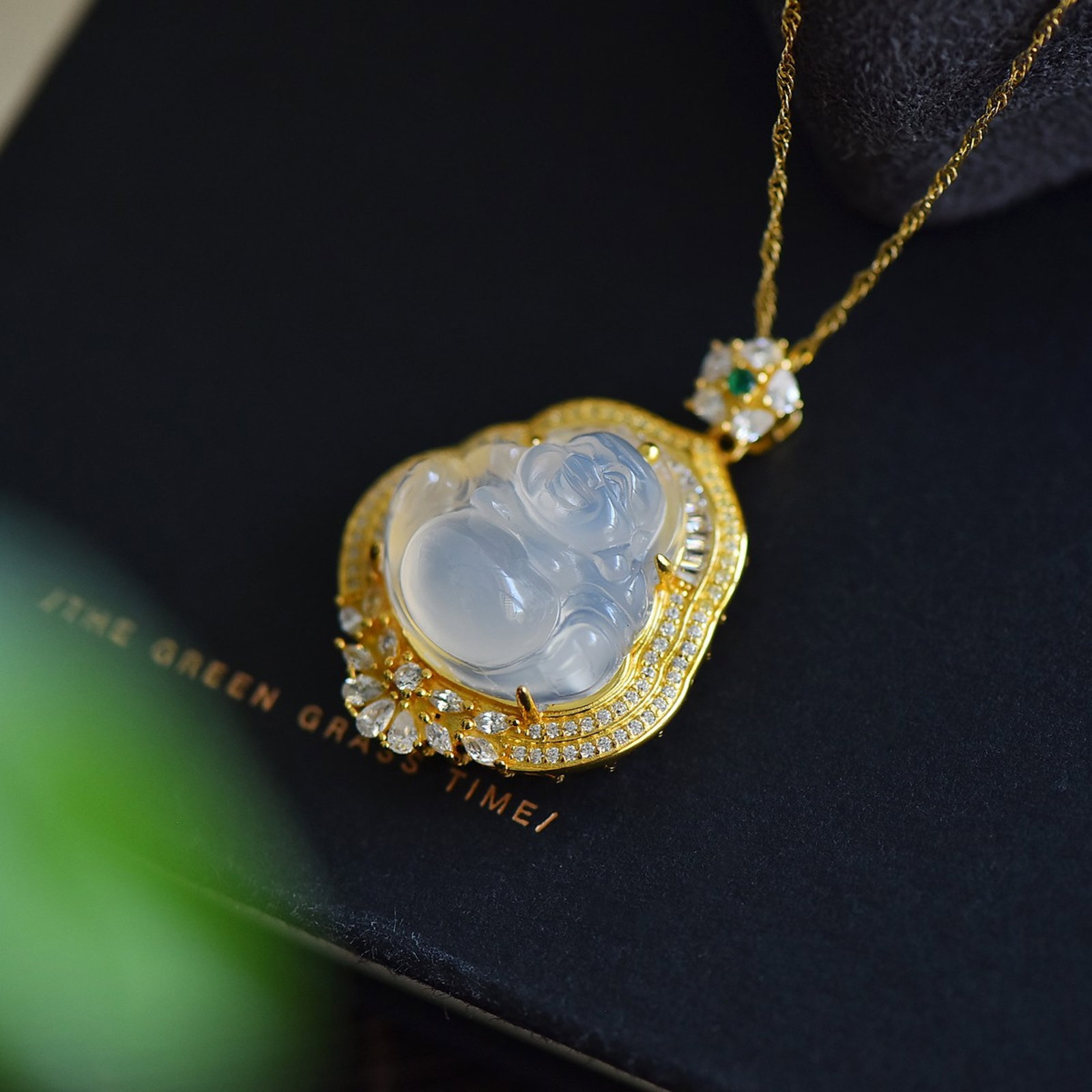An Exquisite Sterling Silver-Gold Plated Inlaid Agate Pendant,Inlaid Diamond - 3