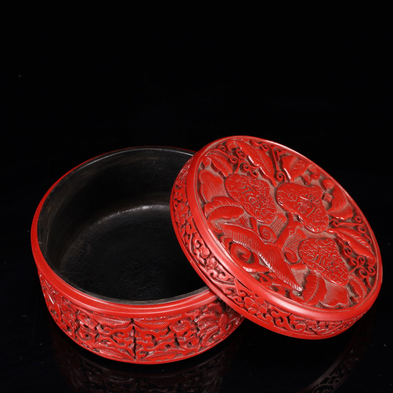 An Exquisite Carved Red Lacquer Flower and Peach Pattern Box with Cover - 5
