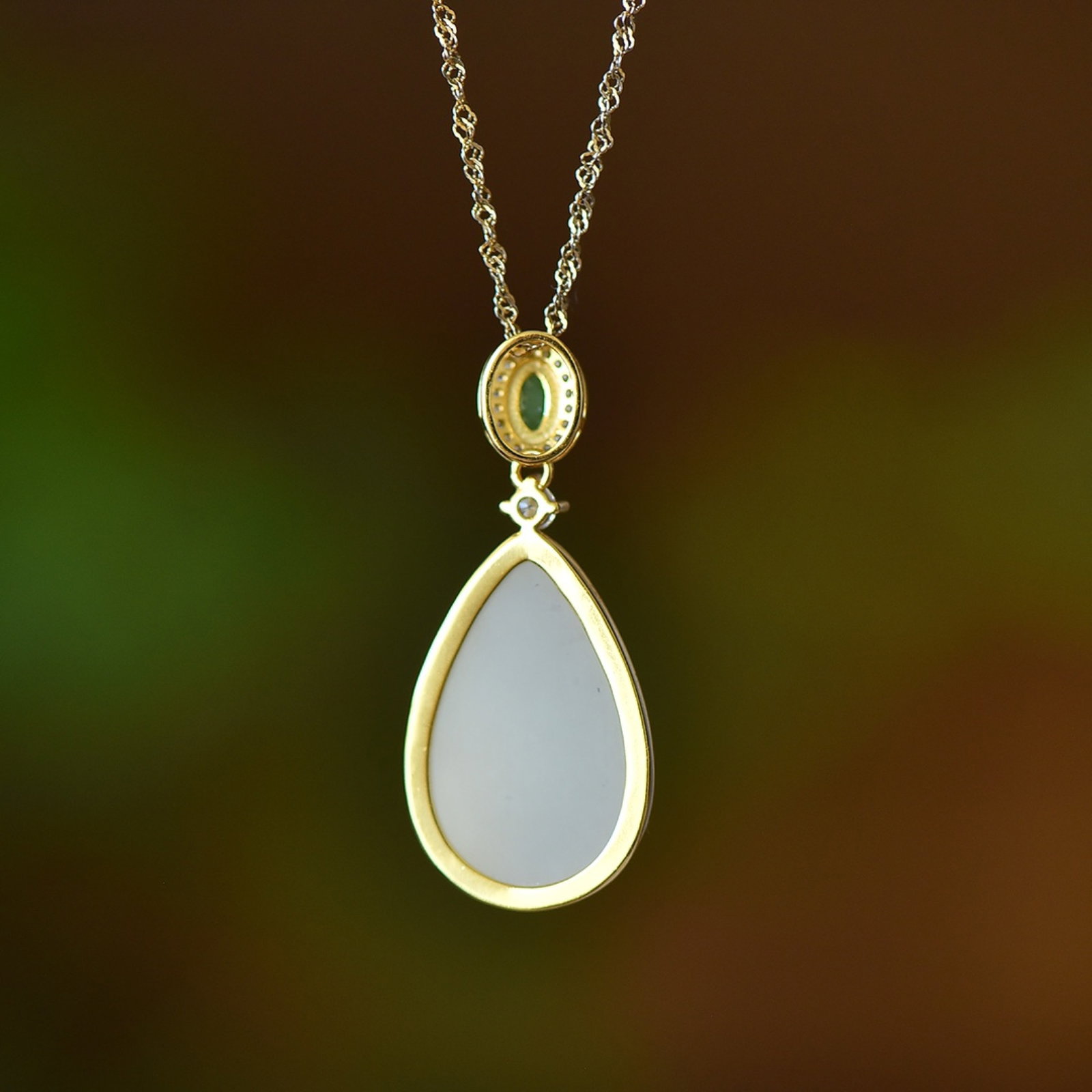 An Exquisite Sterling Silver-Gold Plated Inlaid White Jade Pendant - 5