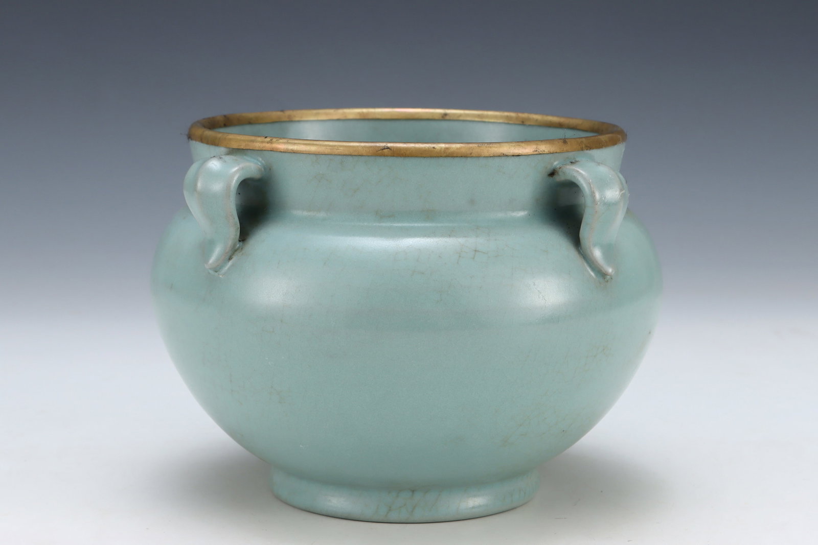 An Exquisite Ru yao Sky Blue Glazed Cover with Gold Four Ears Jar,with an Imperial Poem by Empero... - 3