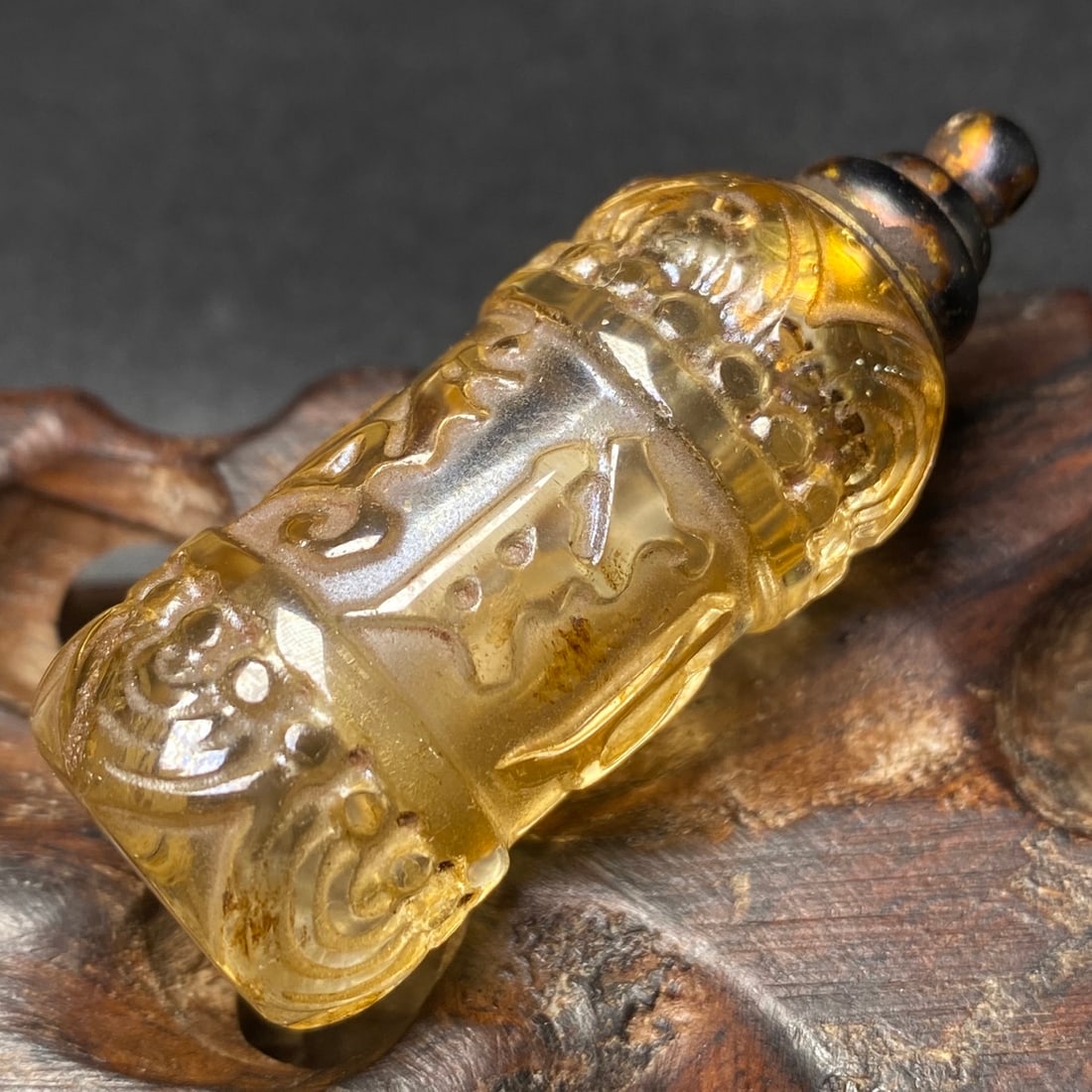 An Exquisite Crystal Bottle Pendant - 6