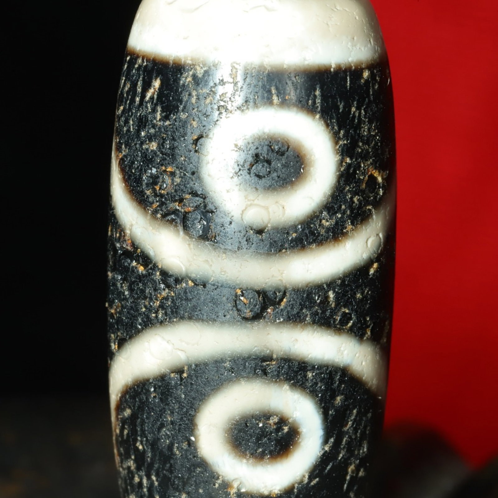 An Exquisite Three Eyes Dzi Bead Pendant - 5