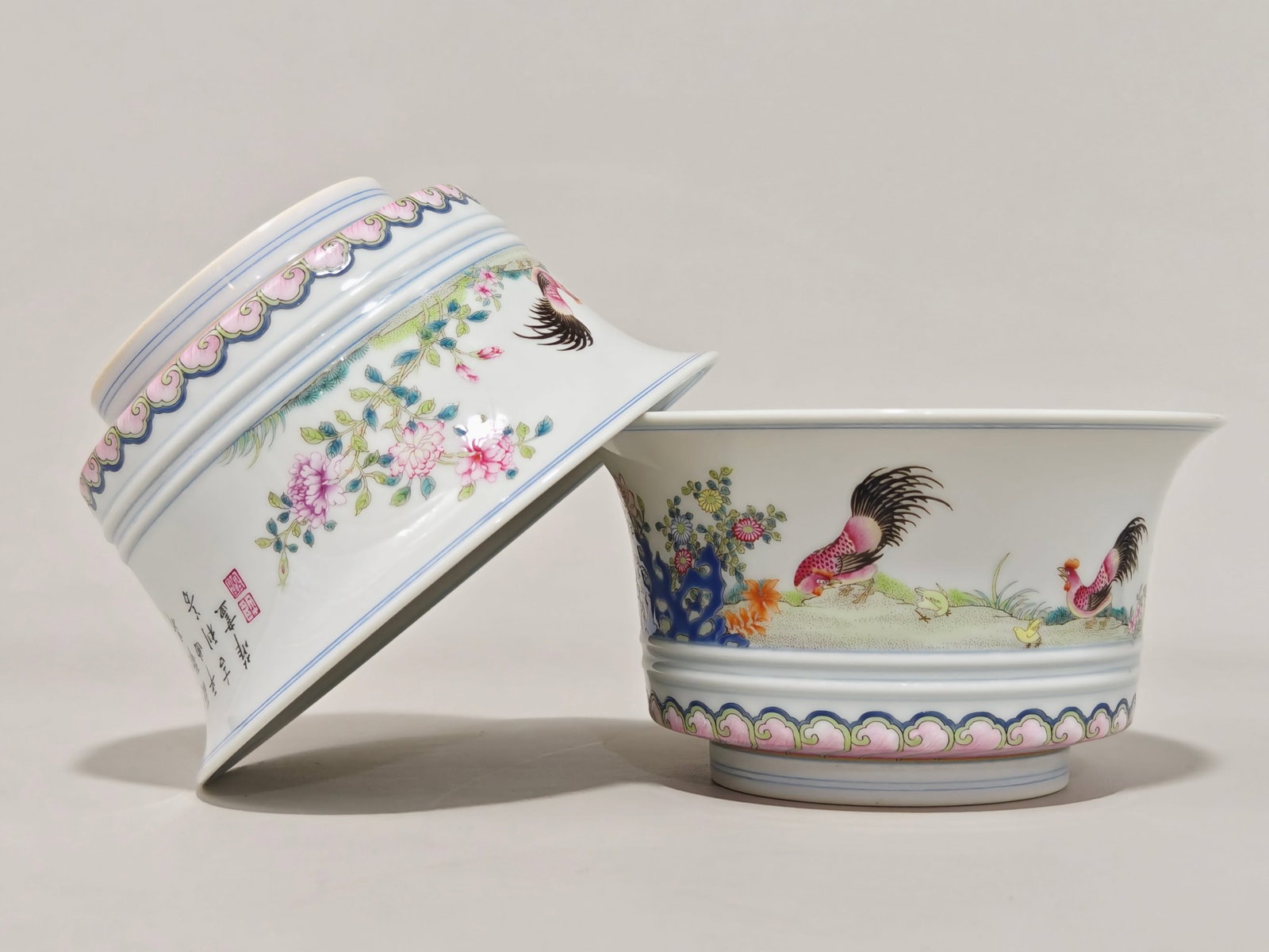 A Pair of Exquisite Famille-Rose Flower and Rooster Pattern Bowls,With Poem - 2