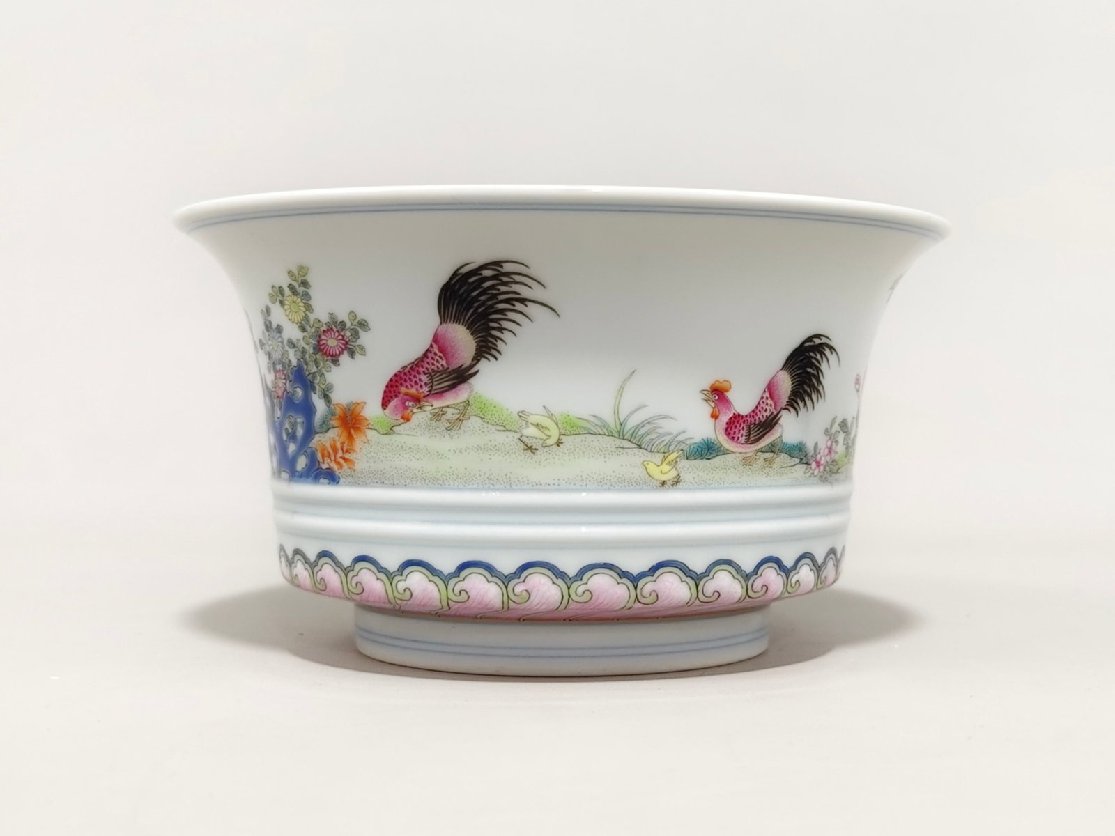 A Pair of Exquisite Famille-Rose Flower and Rooster Pattern Bowls,With Poem - 3