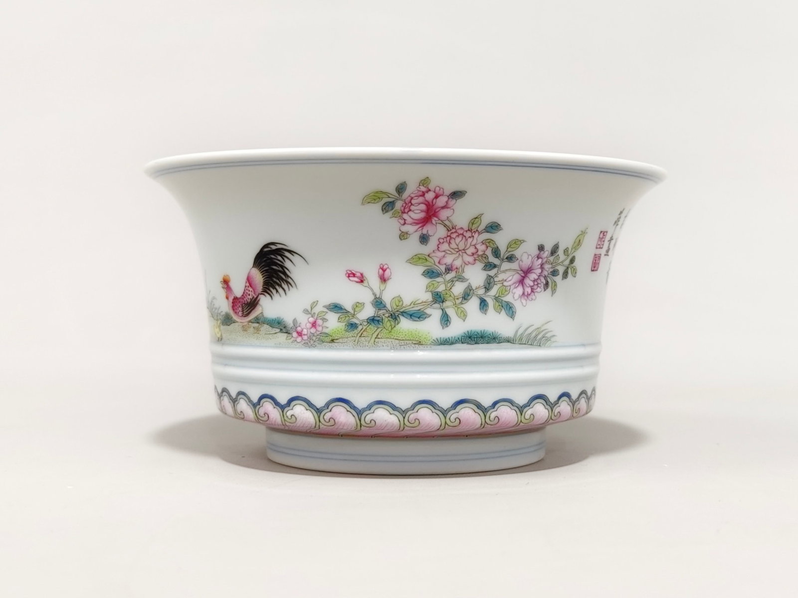 A Pair of Exquisite Famille-Rose Flower and Rooster Pattern Bowls,With Poem - 6