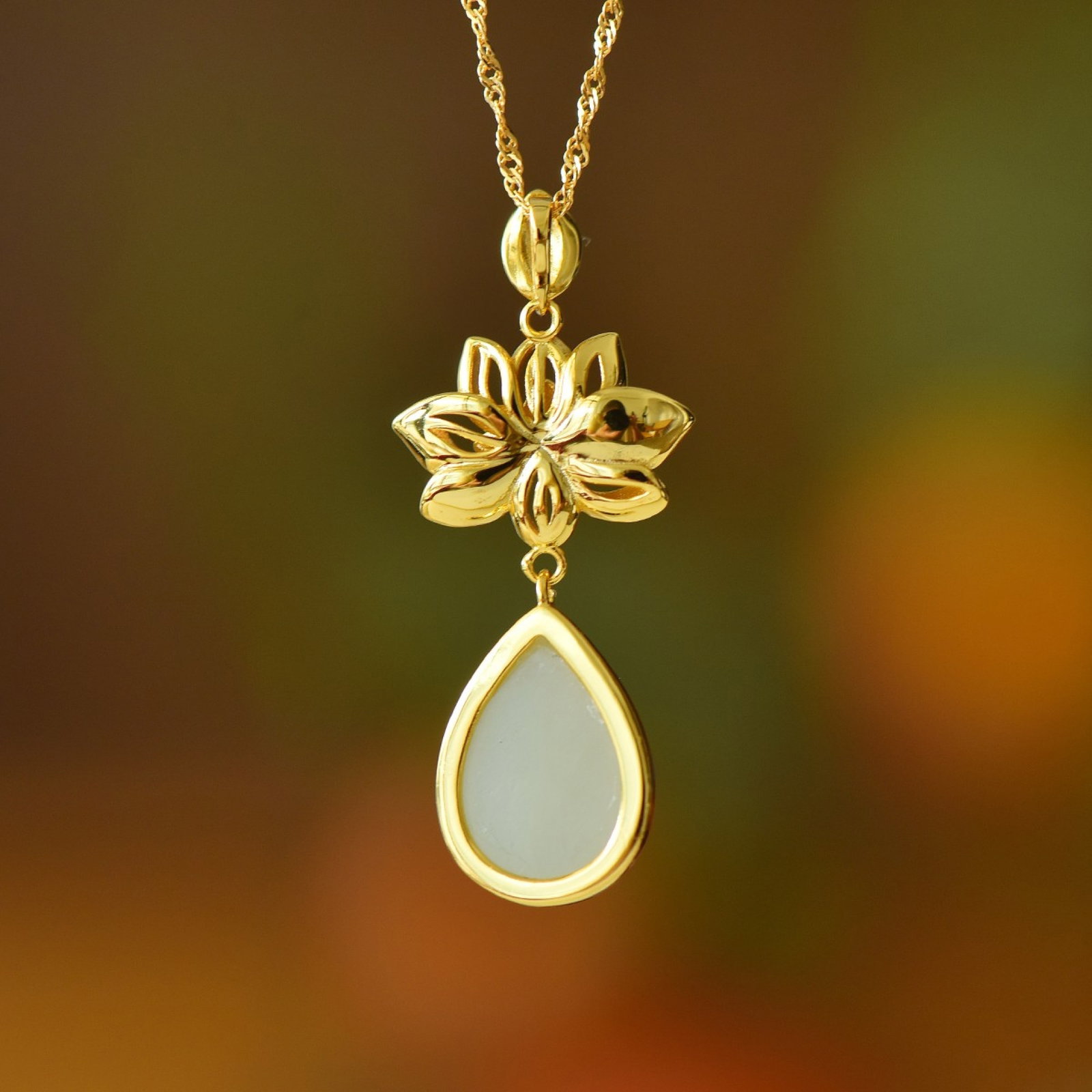 An Exquisite Sterling Silver-Gold Plated Inlaid White Jade Pendant - 5