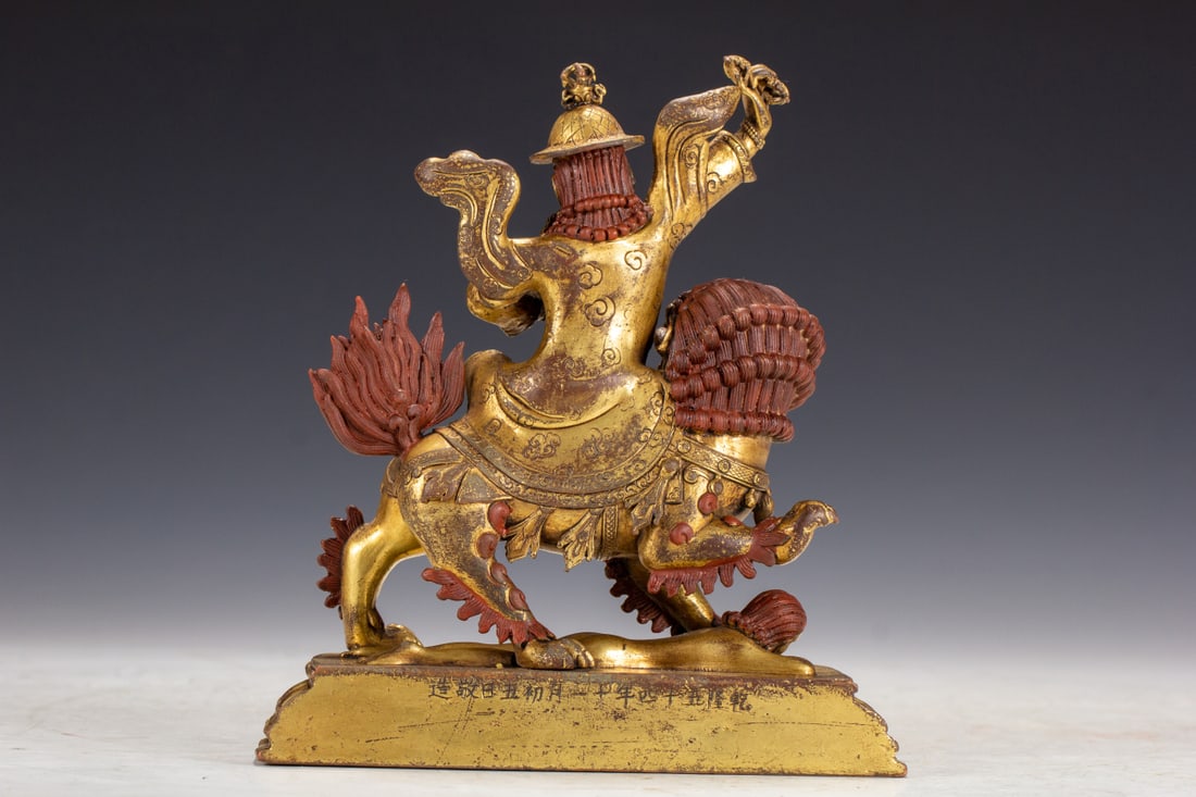A Solemn Gilt Bronze Statue of Heavenly King - 7