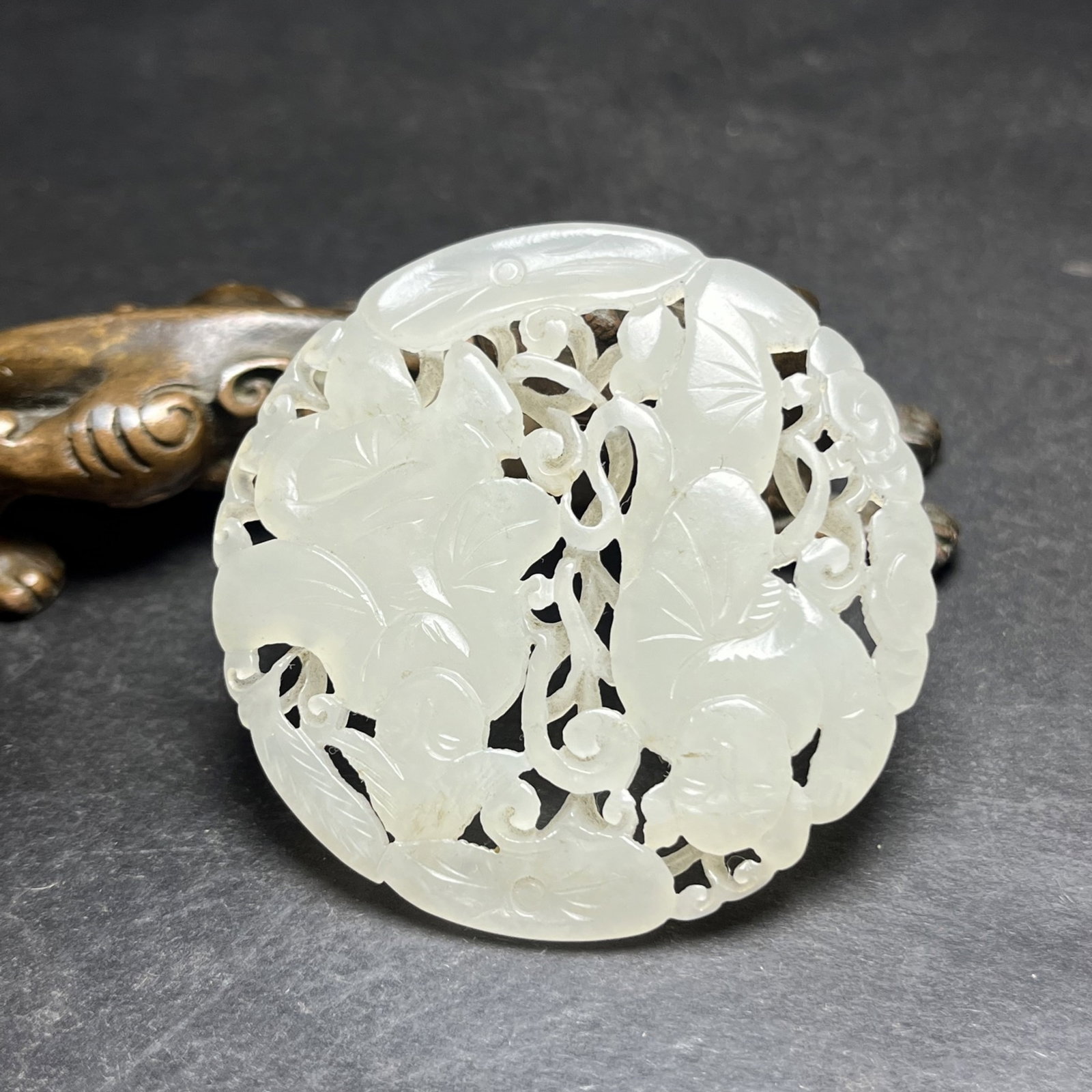 An Exquisite White Jade Hollow Landscape and Figure Pattern Pendant - 2