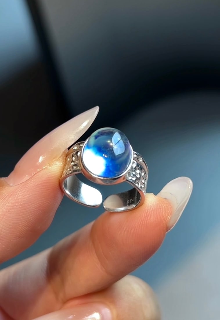 An Exquisite Sterling Silver Inlaid Aquamarine Ring - 3