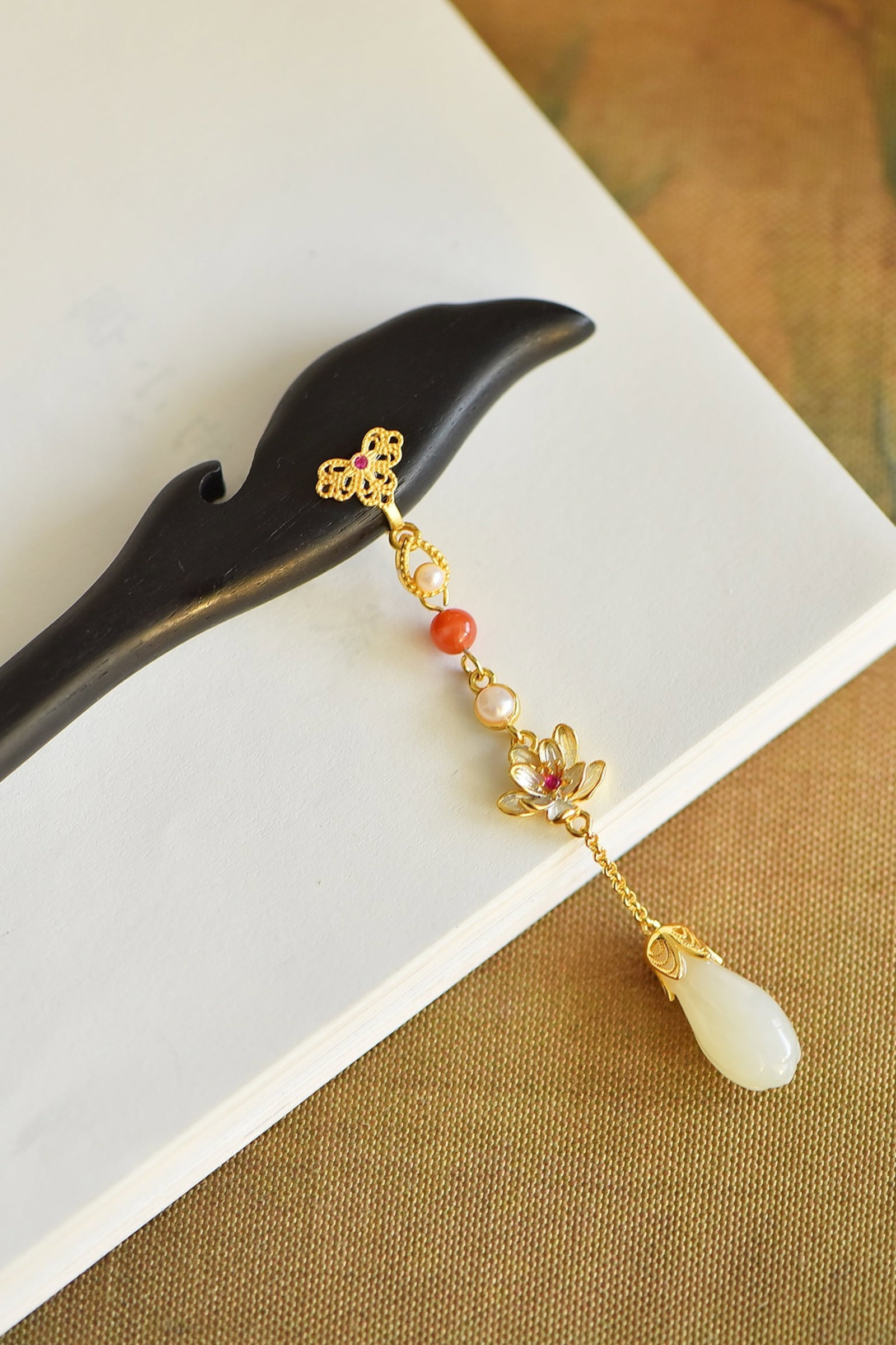 An Exquisite Sterling Silver-Gold Plated Inlaid White Jade Ebony Hairpin - 3