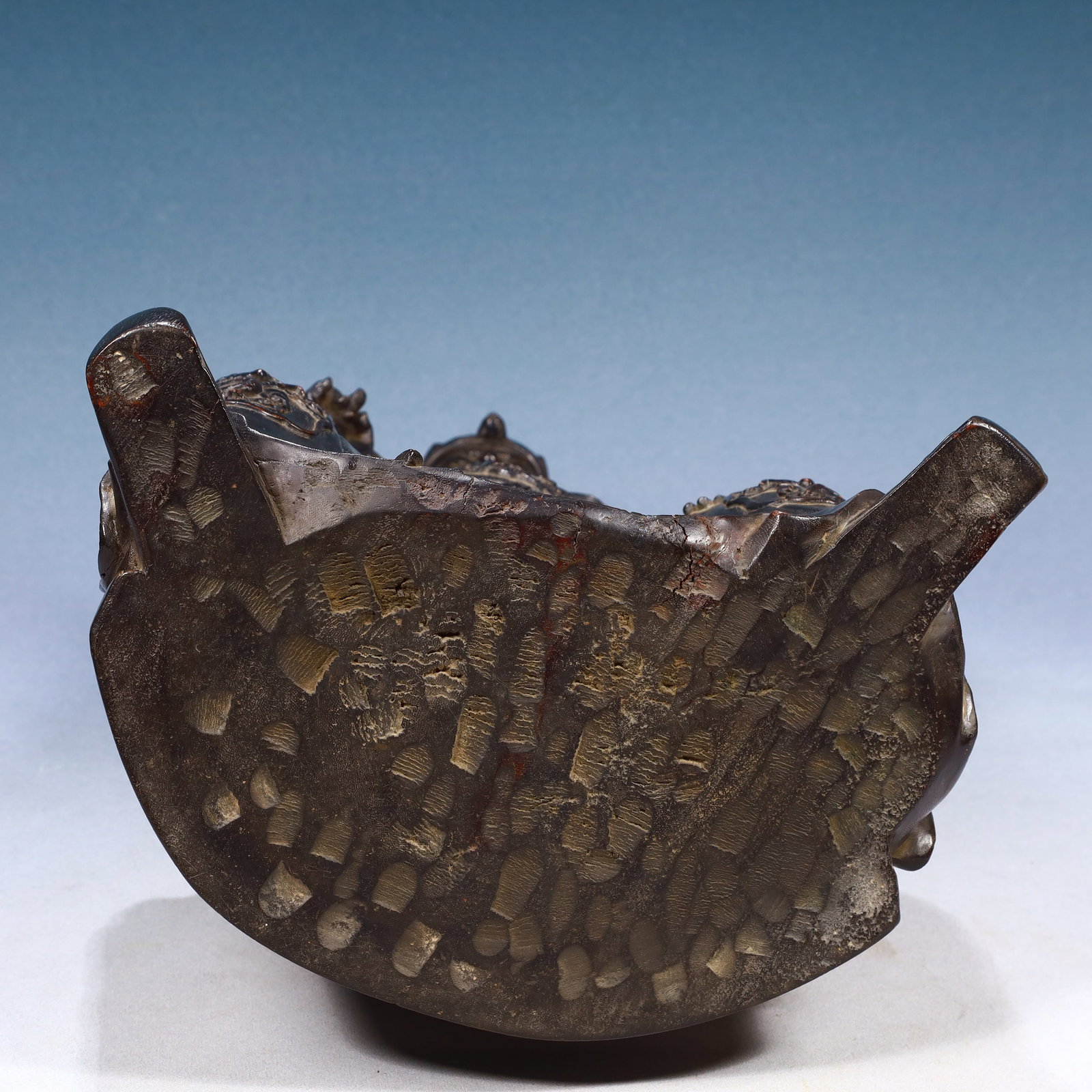 A Huge Eaglewood Auspicious Cloud and Dragon Pattern Statue of Seto Guangong - 12